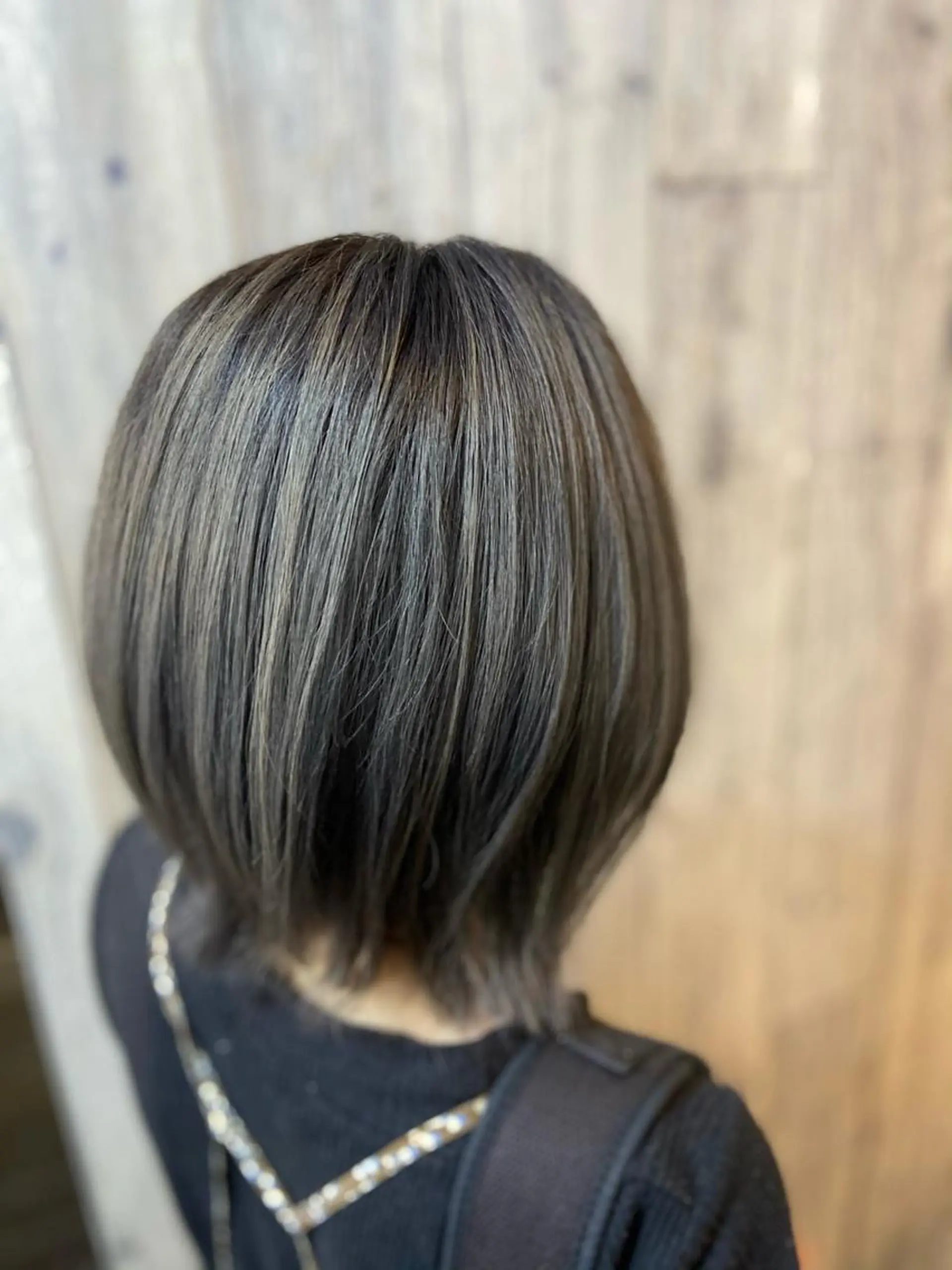 ショート カラー ブリーチ グレージュ ATOLL所属・ATOLL 武藤のヘアスタイル
