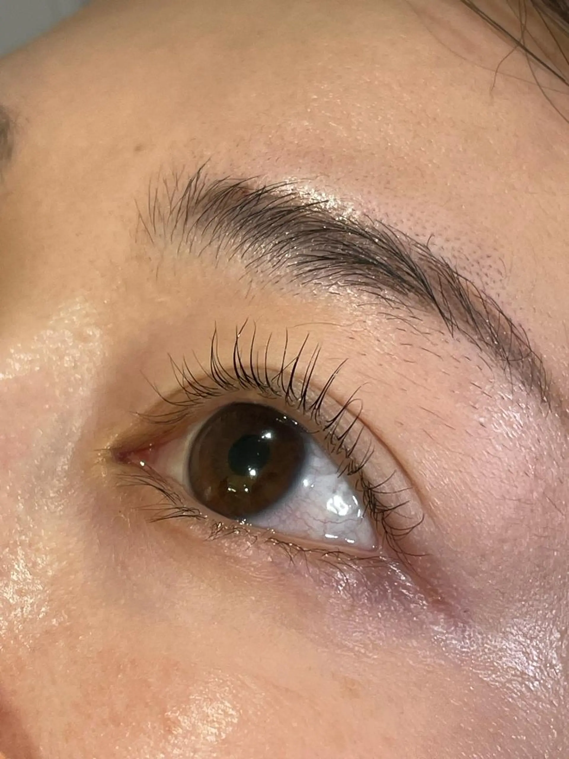 マツエク・マツパ cure所属・井上 真里奈のヘアスタイル