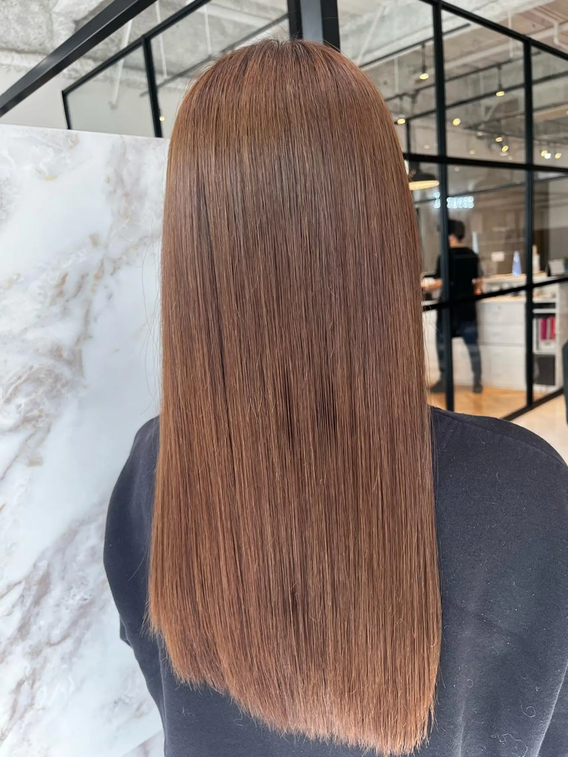ロング 縮毛矯正 髪質改善IENA店長 小泉拓のヘアスタイル