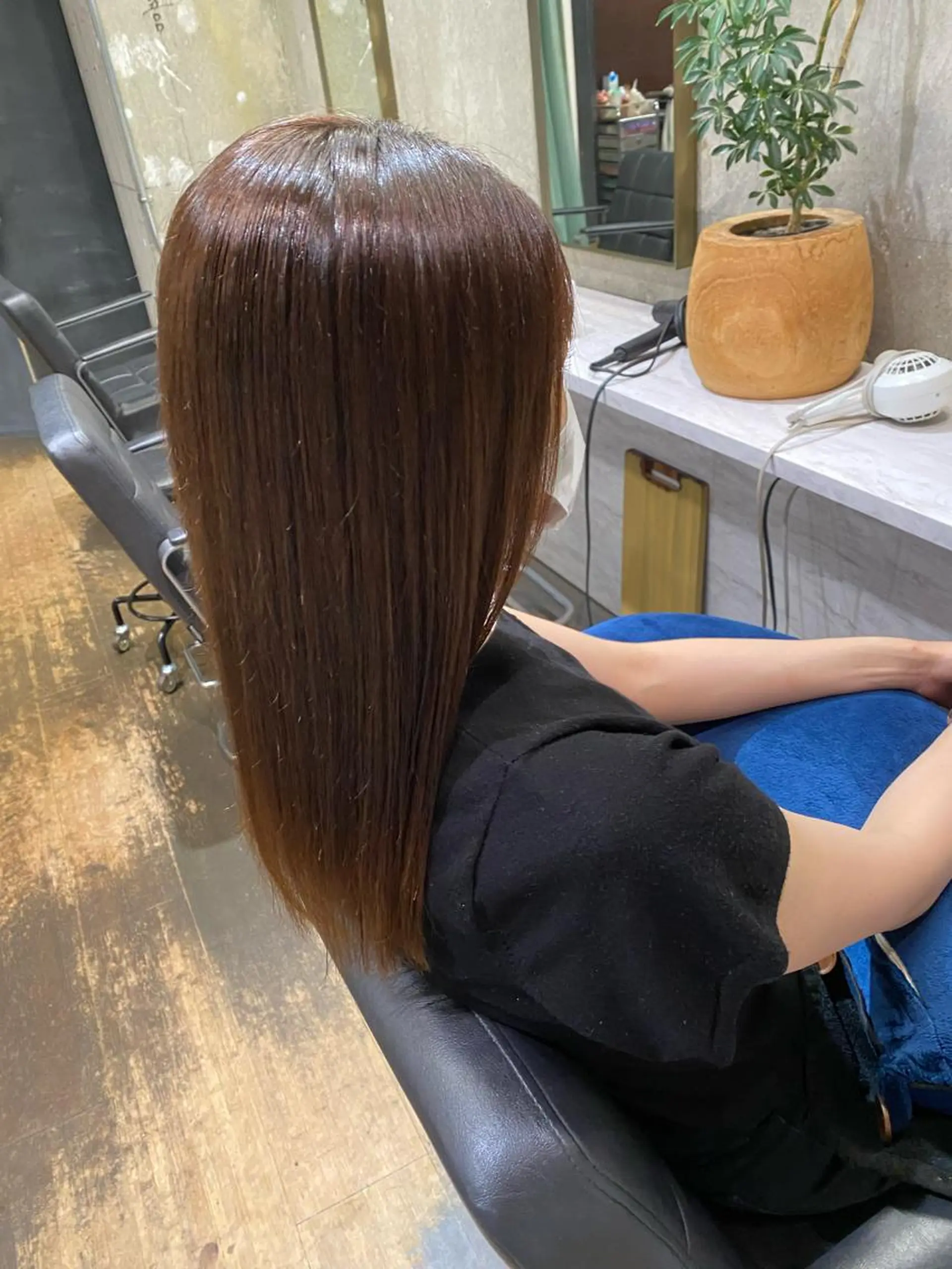 セミロング パーマ ROBBY表参道所属・木村【ショート/ 耳だしショート】のヘアスタイル