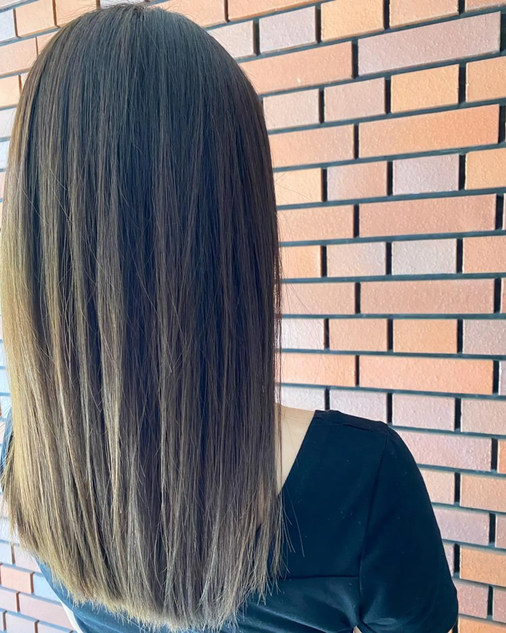 ロング カラー アクアカラー 髪質改善 縮毛矯正 トリートメント カット ヘアカラー 縮毛矯正 トリートメント エイトウメダ 店長　稲尾友則のヘアスタイル