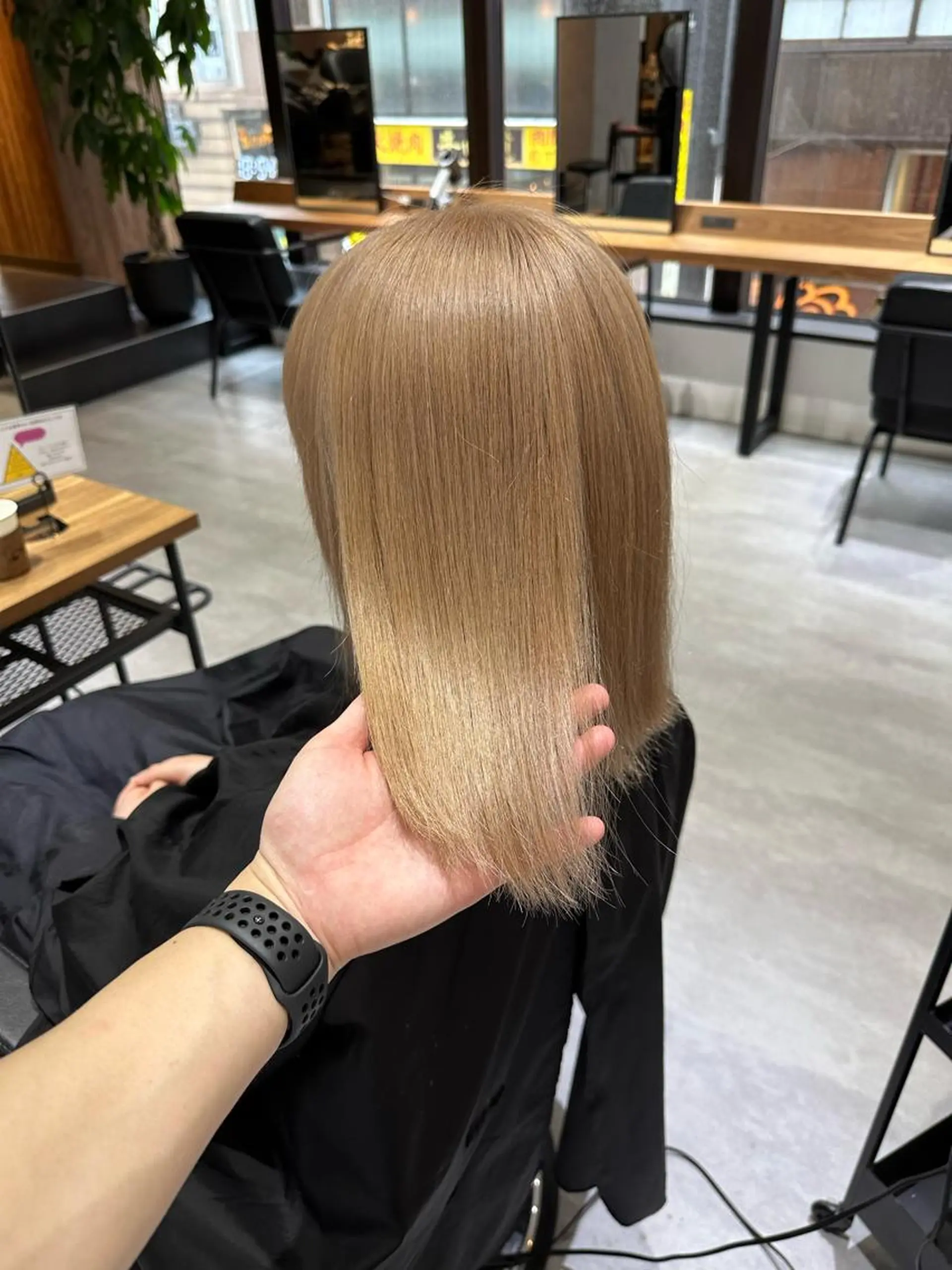 セミロング カラー ベージュカラー ダブルカラー ハイトーンカラー 池袋🧡ダブルカラー /馴染ませエクステのヘアスタイル