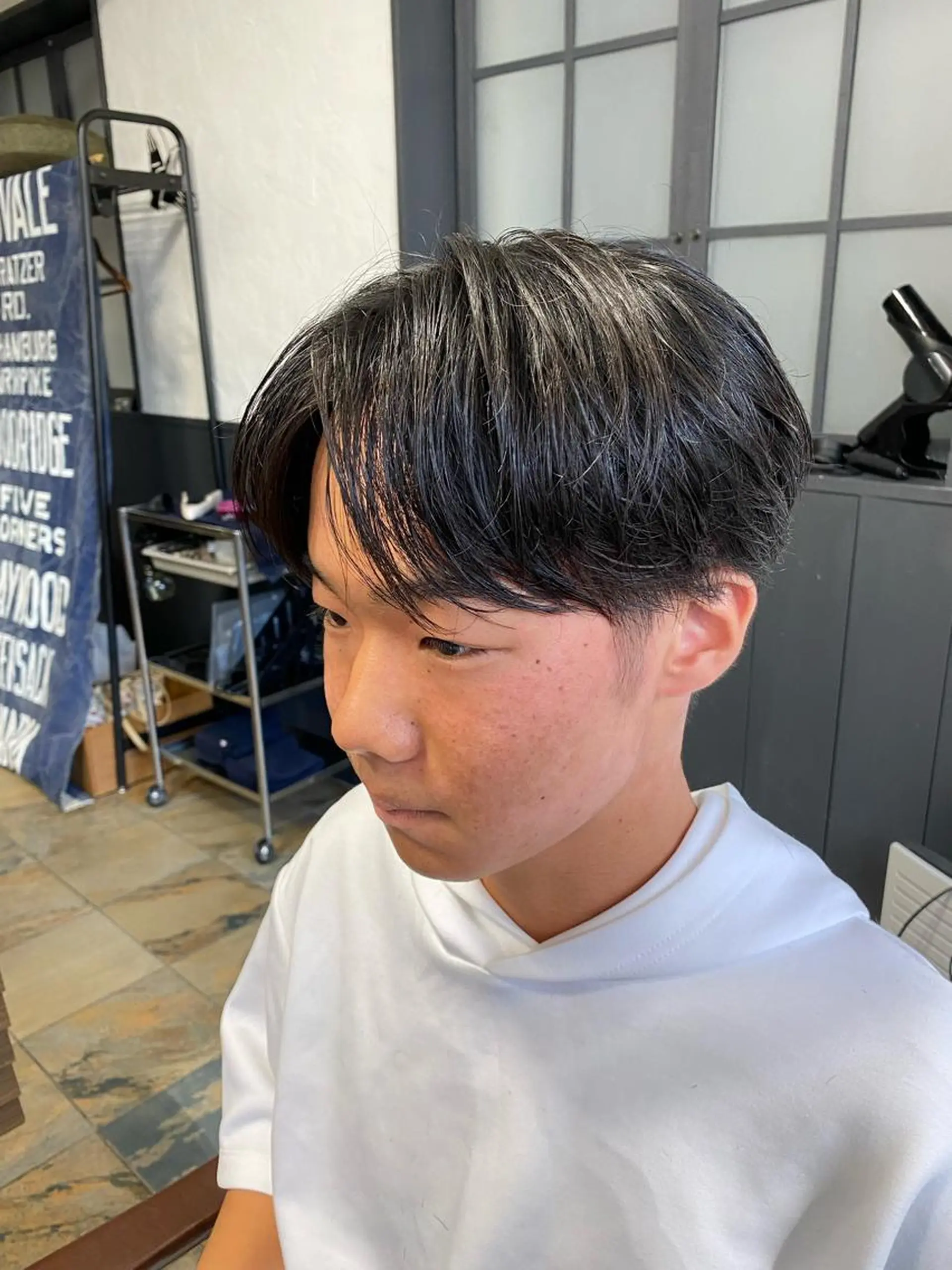 ショート メンズ センターパート 🌞メンズパーマ ONOE💈のヘアスタイル