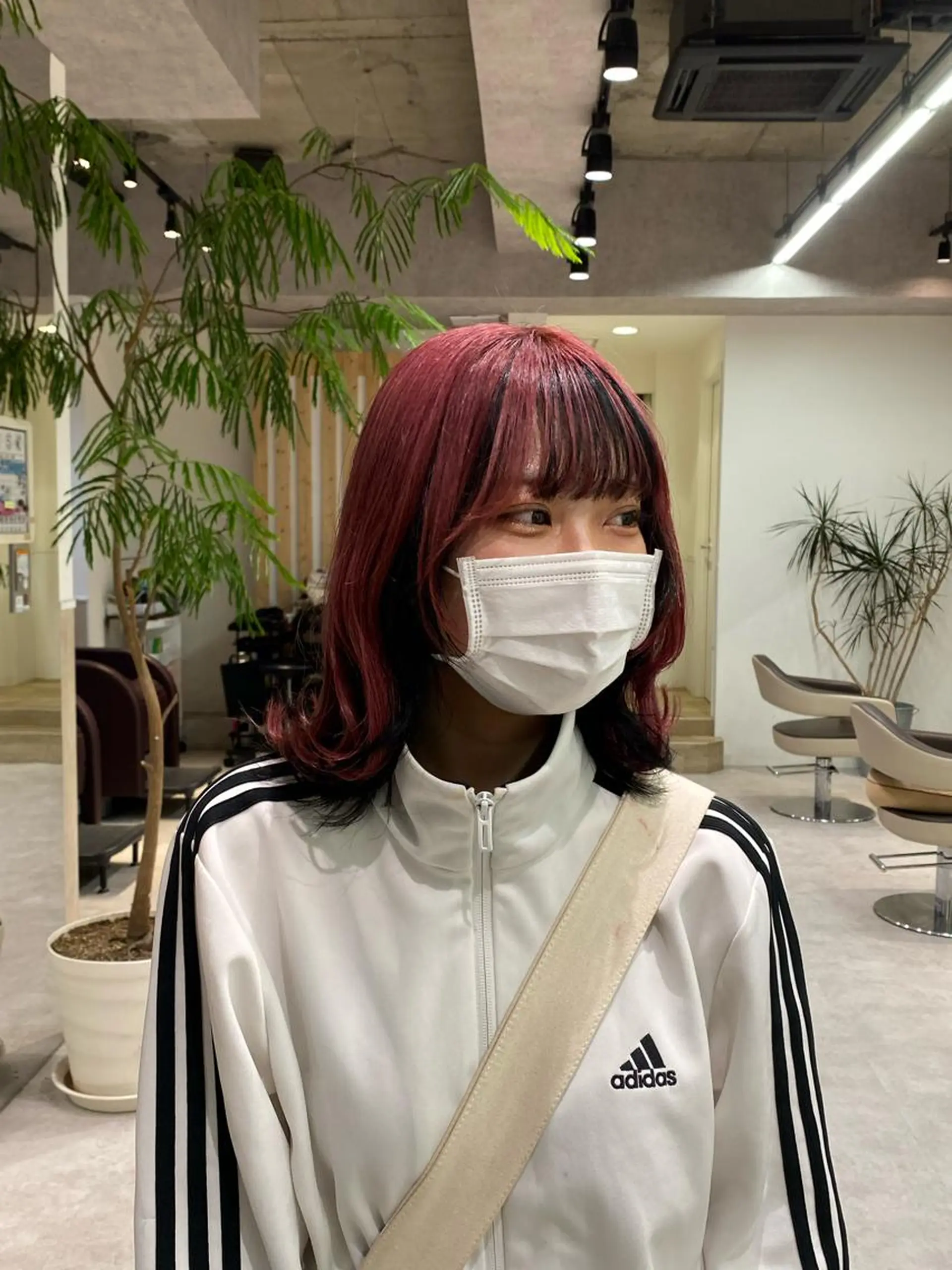 セミロング カラー メンズパーマ支配率 No.1🔥坂井那吏のヘアスタイル