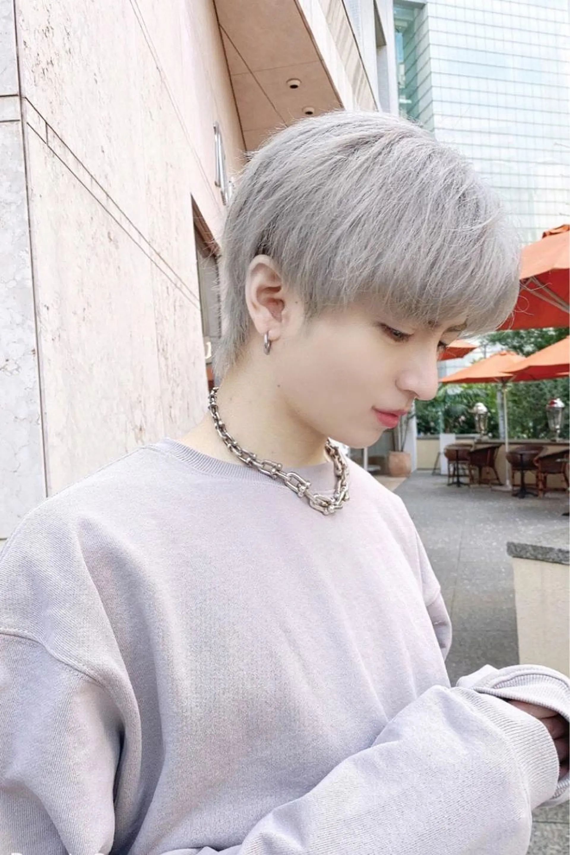 ショート カラー メンズ メンズブリーチ アッシュ ブリーチ シルバー シルバーアッシュ 曲がる縮毛矯正 髪質改善/西尾 幸樹のヘアスタイル