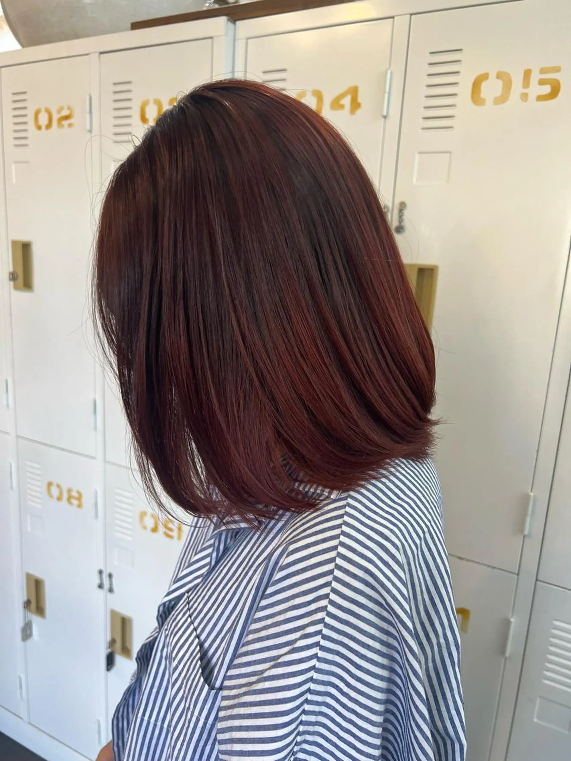 ミディアム カラー オレンジ LOMARLIE JURIAのヘアスタイル