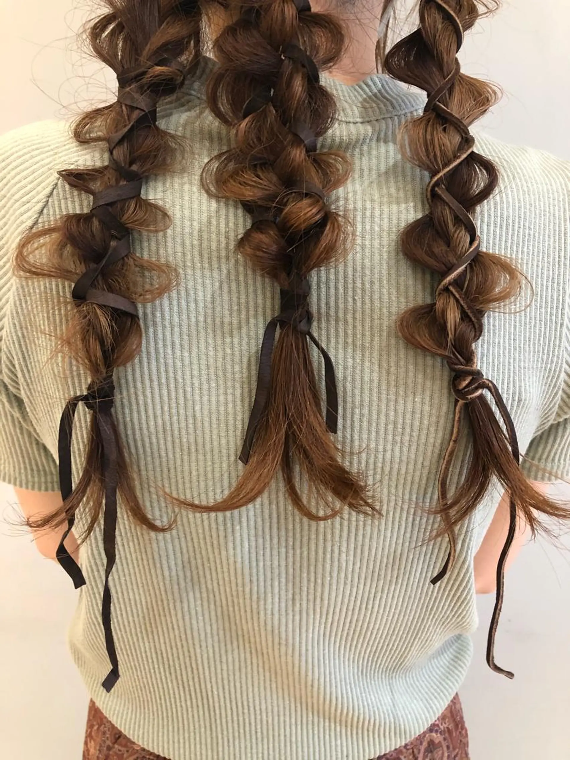 セミロング ヘアアレンジ インナーカラー/ エクステ/ブリーチのヘアスタイル