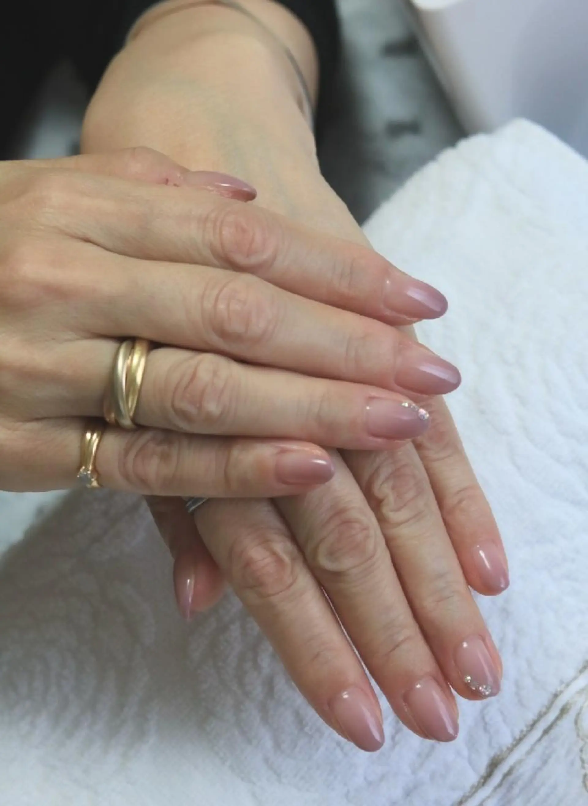 ネイル グラデーション ピンク Nail Atelier B.所属・Nail Atelier B.のネイルデザイン