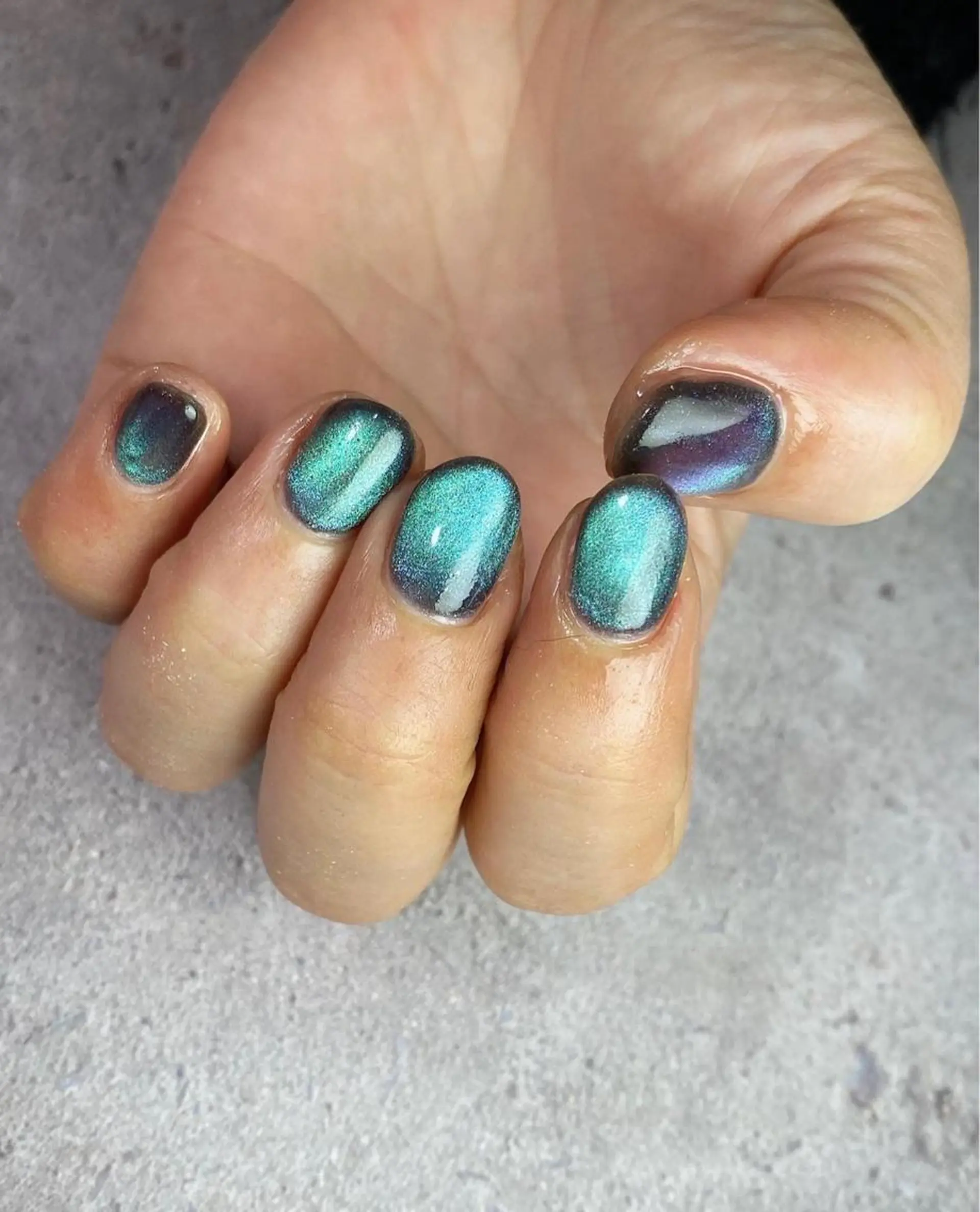 ネイル マグネットネイル ハンドネイル ✾ NailRoom Latina🌻💓のネイルデザイン