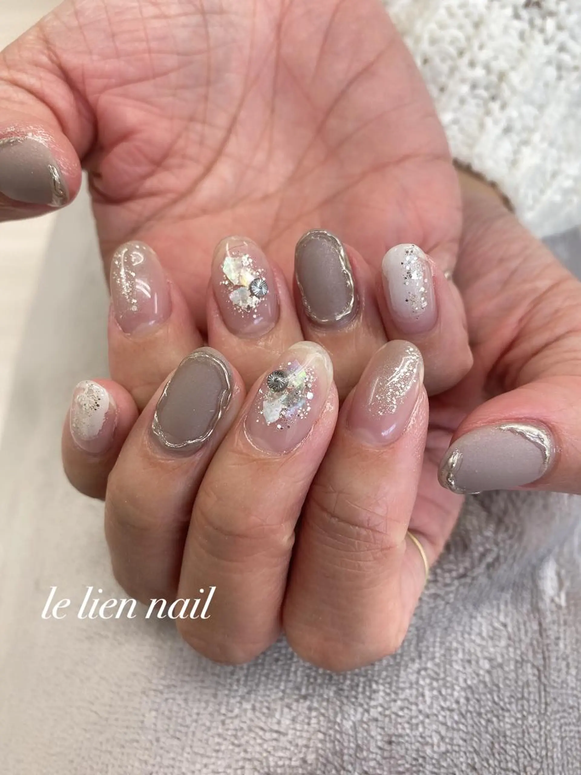 ネイル ミラーネイル ニュアンスネイル ハンドネイル le lien nailのネイルデザイン