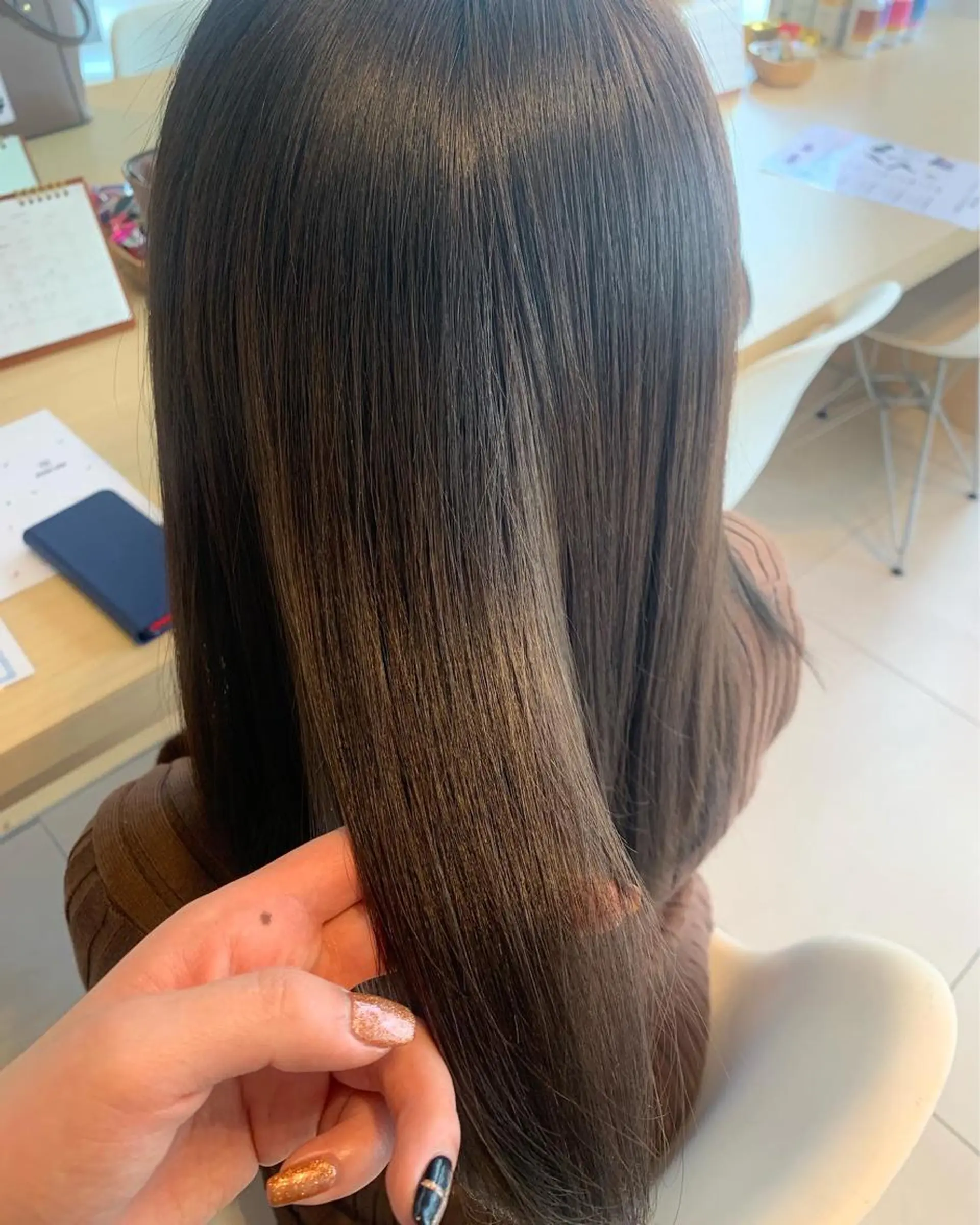 セミロング 最新韓国本場ヘア 🇰🇷榎本明日香のヘアスタイル