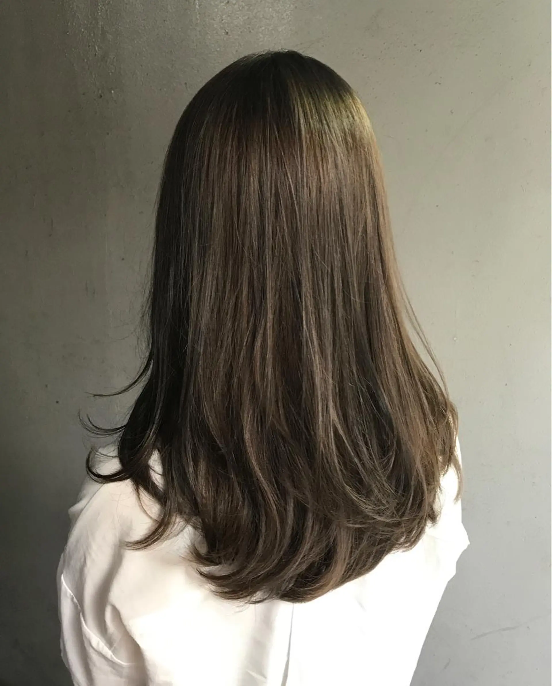 ロング カラー パーマ グレージュ ハイライトカラー ハイライト シェアサロン　salowin所属・✨ブリーチなし透明感 カラー🥇ユースケのヘアスタイル
