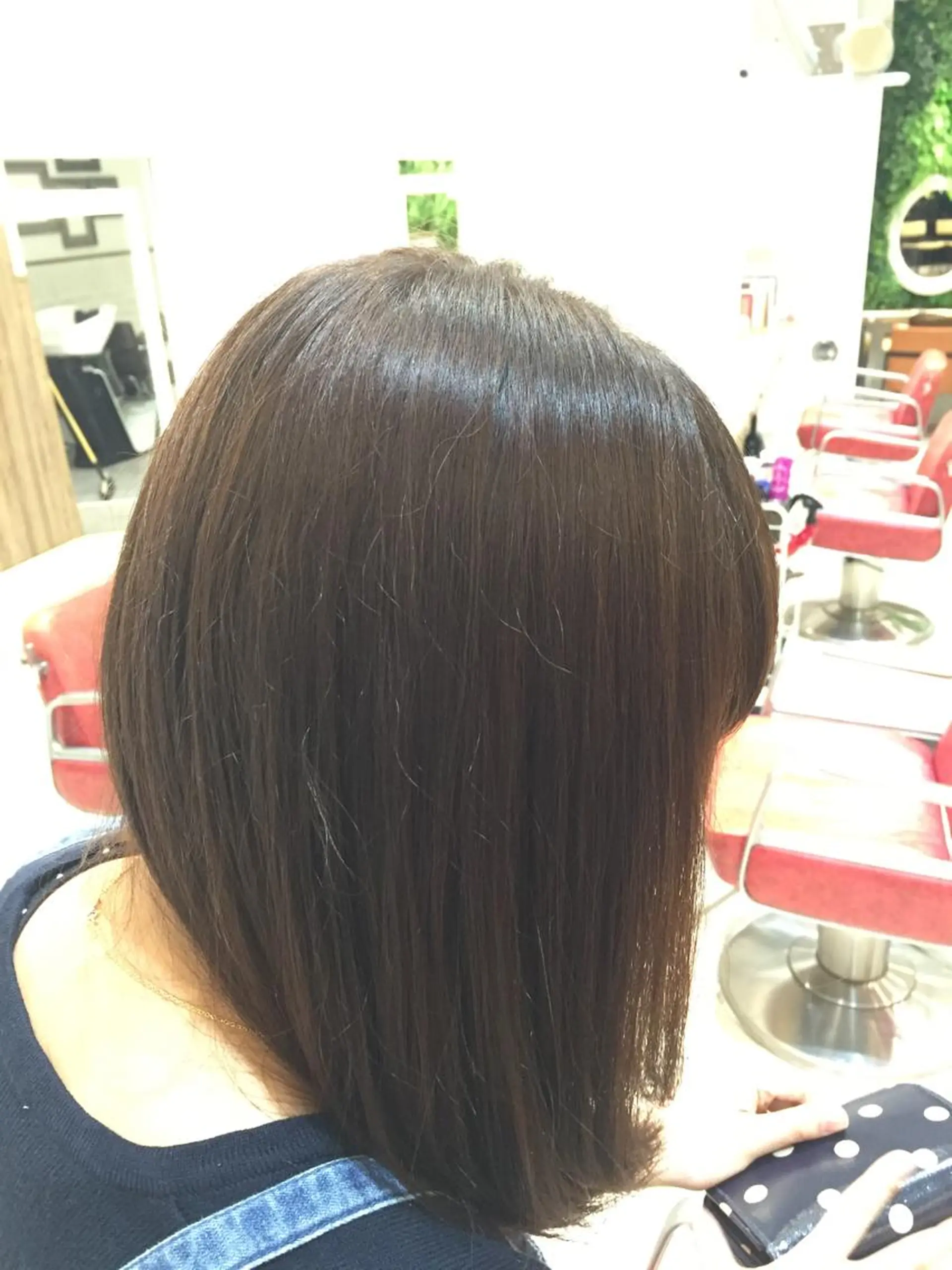 セミロング カラー 吉岡 三四朗のヘアスタイル