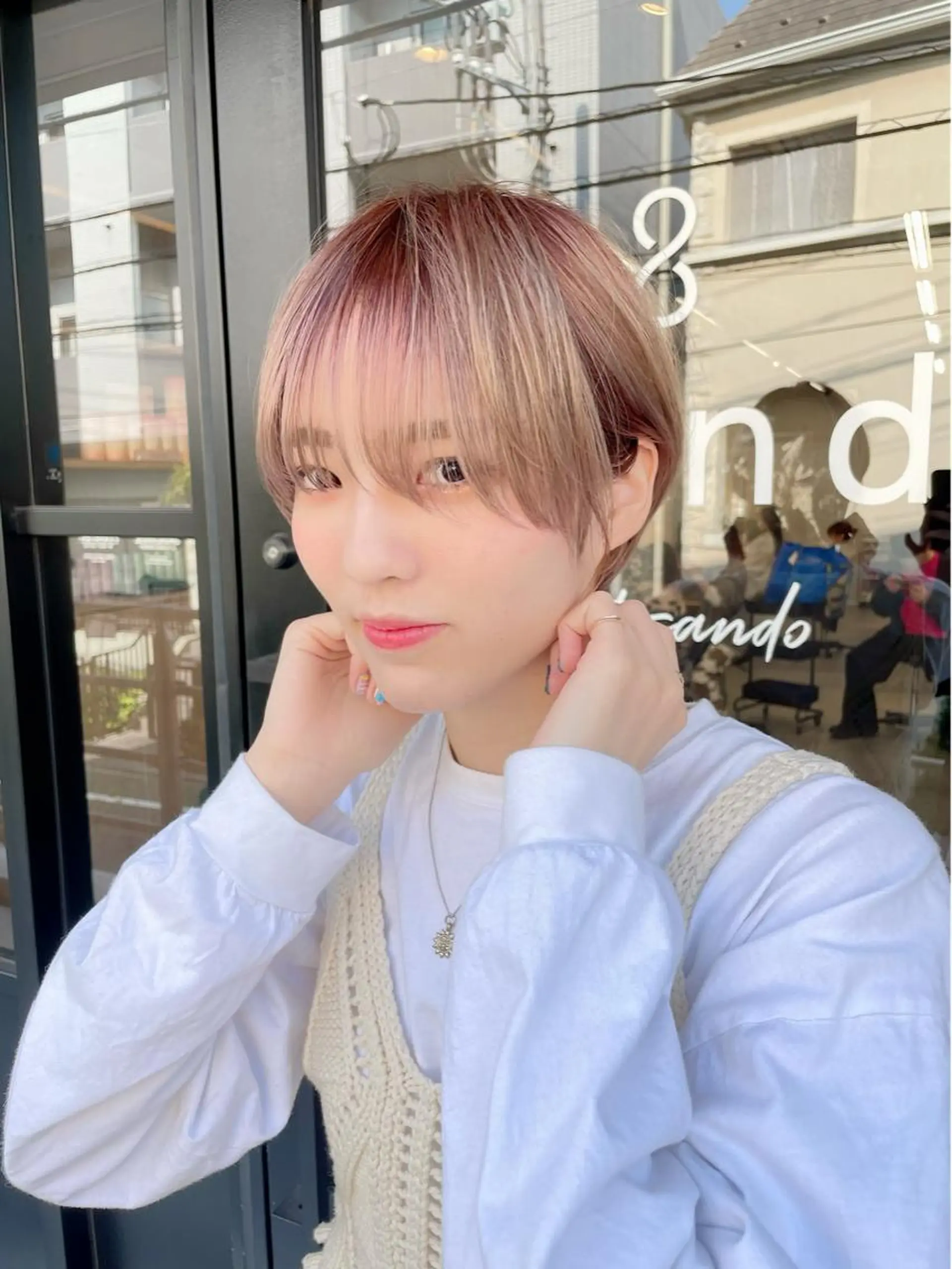 ショート ナリタ ミユウのヘアスタイル