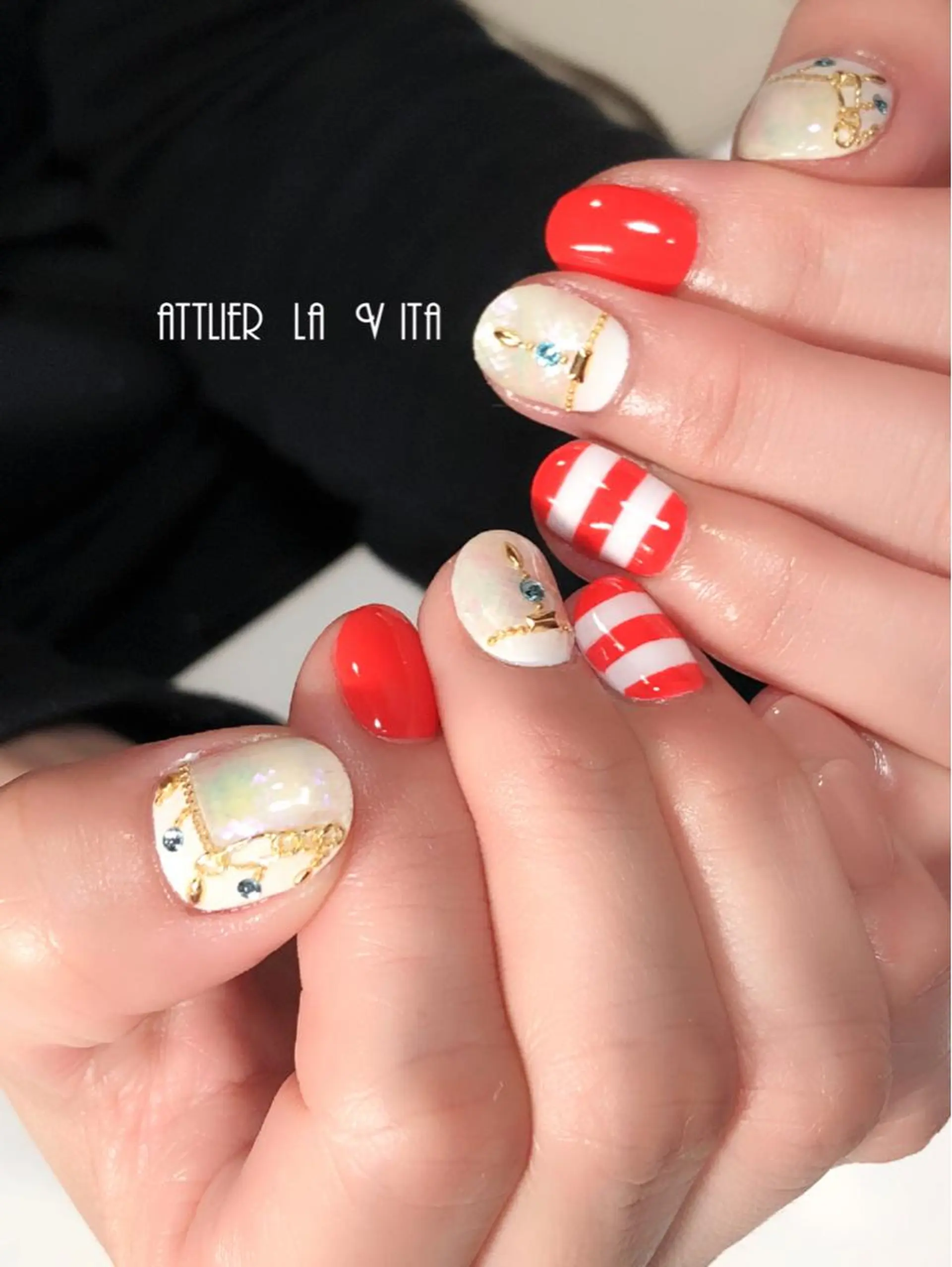 ネイル ボーダー ハンドネイル atelier la vita所属・lavita. mimuraのネイルデザイン