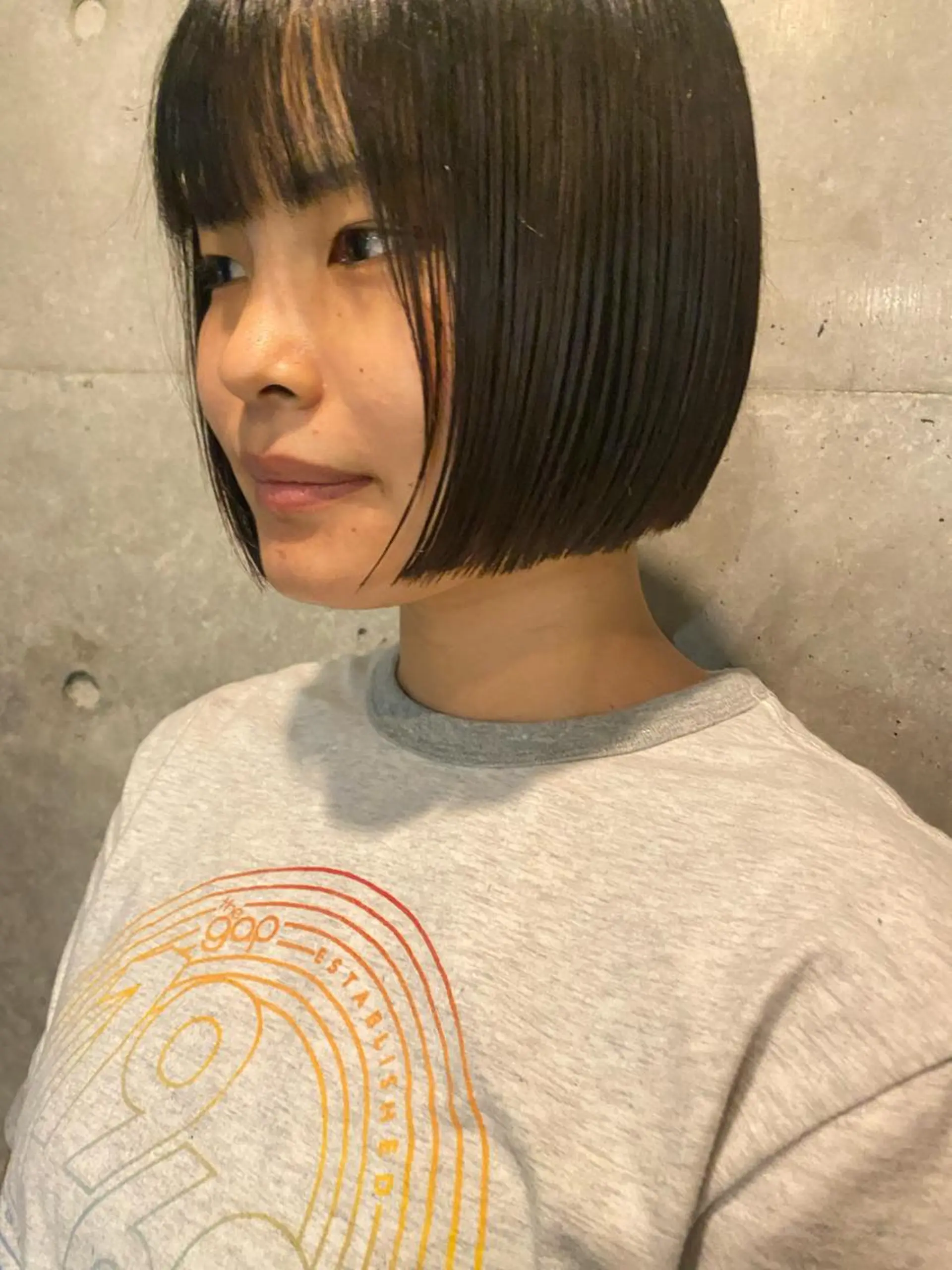 ショート ボブ カット Yahiko ハイトーンのヘアスタイル