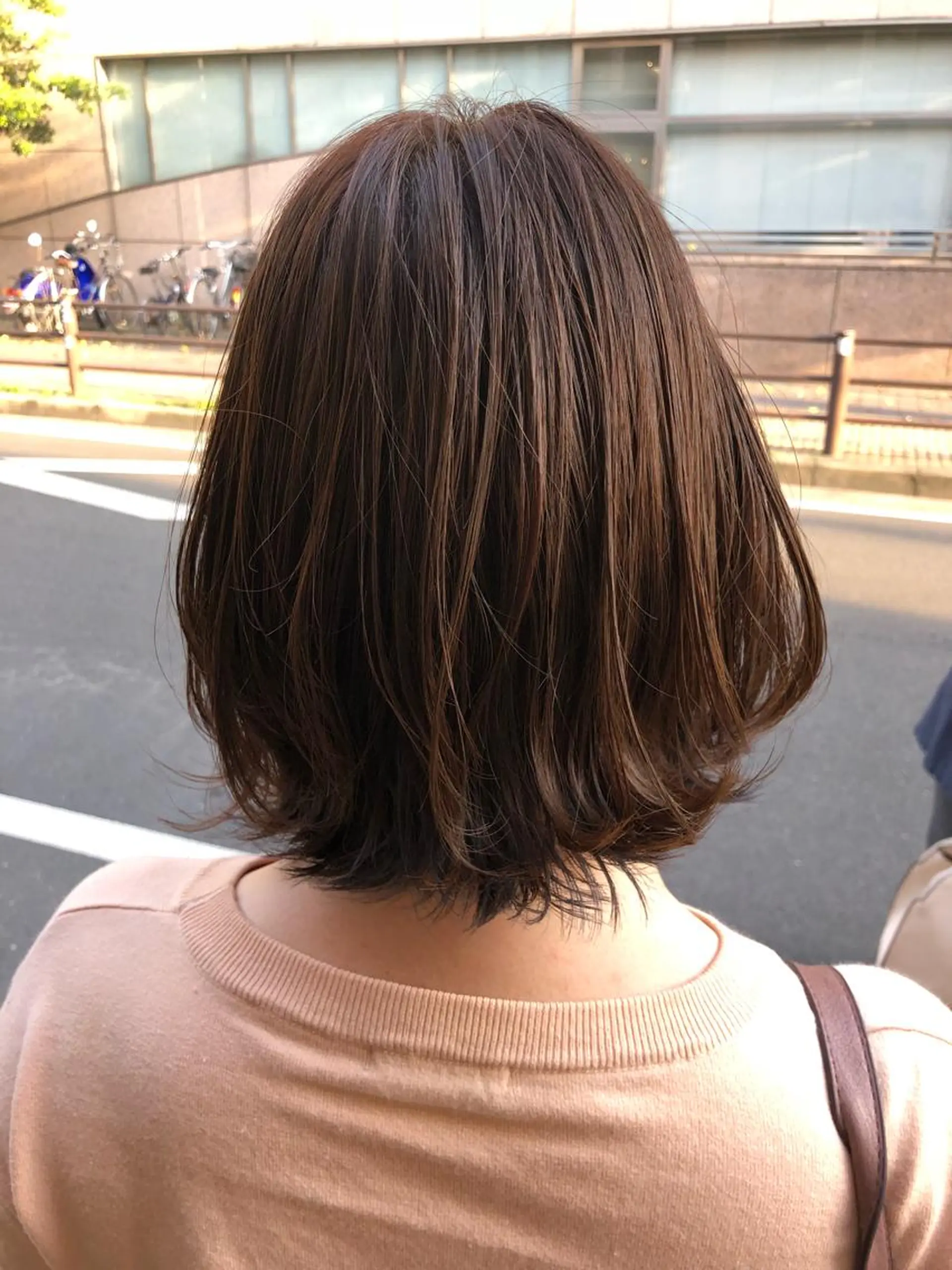 ミディアム カラー 國次 夕貴のヘアスタイル