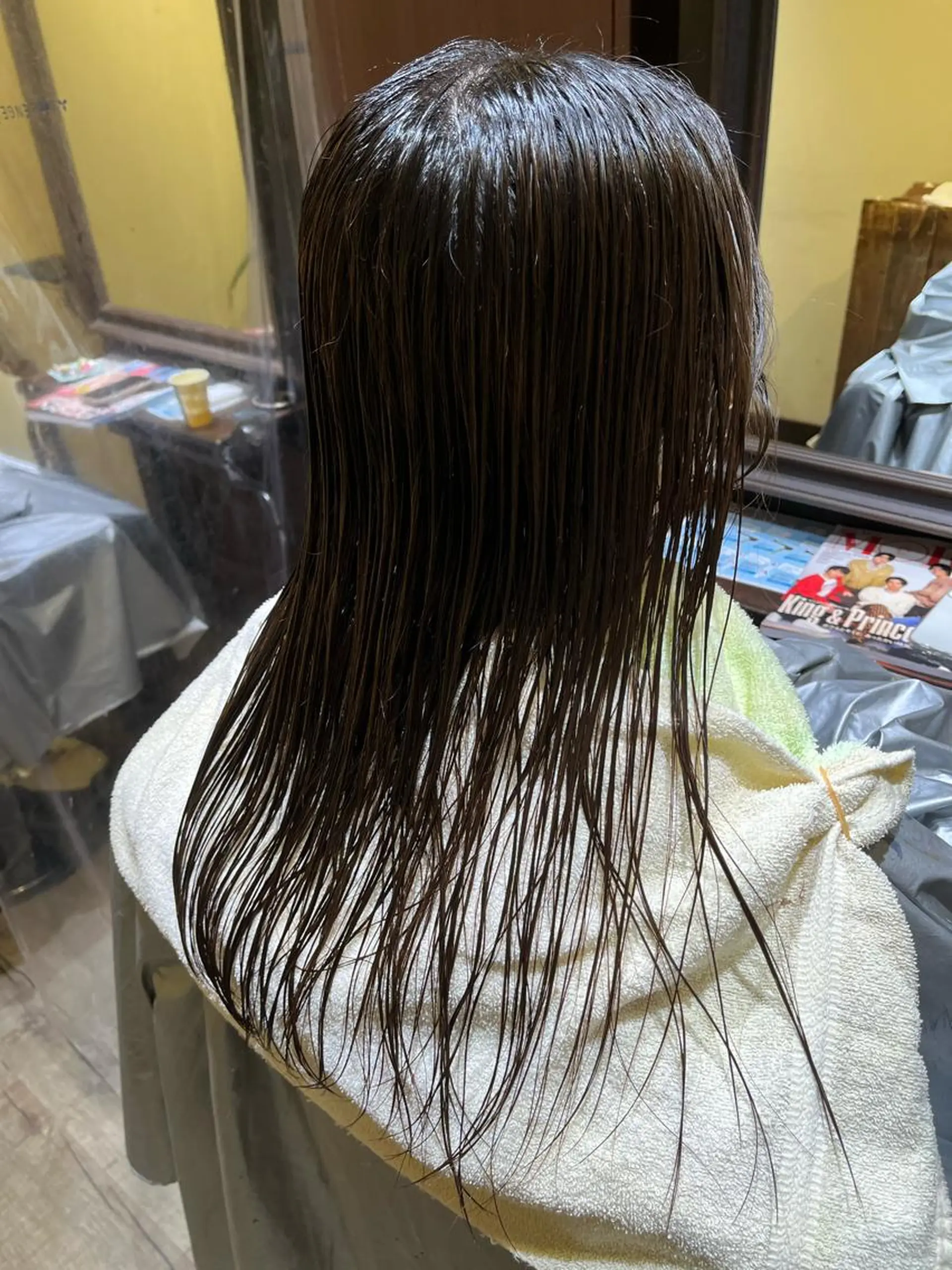 セミロング ヘアカラー 🧡ミルクティー/ レイヤー🧡ショウナのヘアスタイル