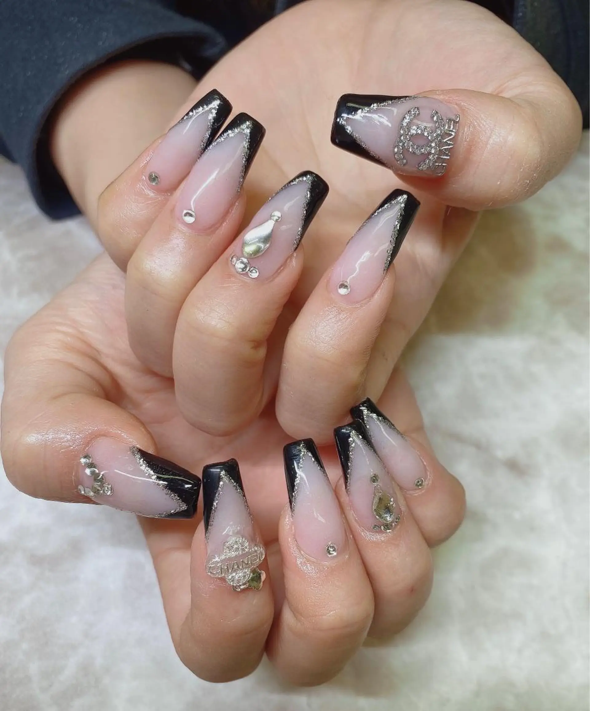 ミディアム ハンドネイル JNA認定講師🌸 RIEのネイルデザイン