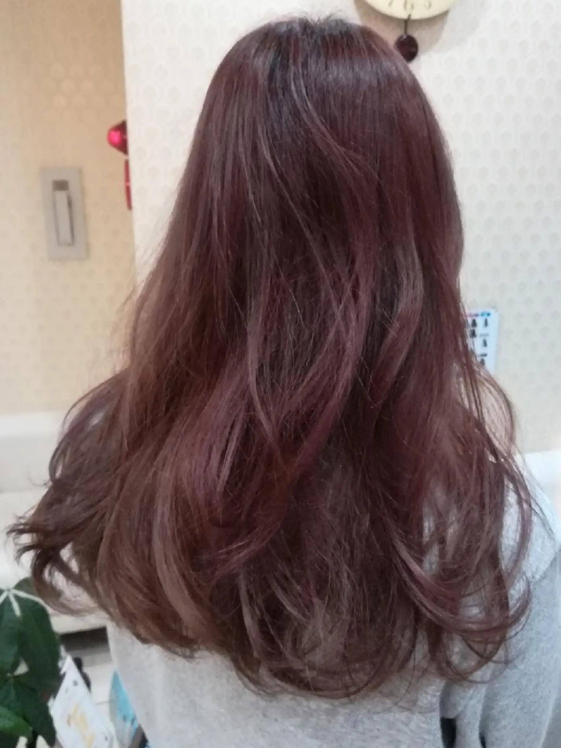 ロング カラー ベージュカラー ラベンダーカラー ラベンダーベージュ ヘアカラー トリートメント sato shoheiのヘアスタイル