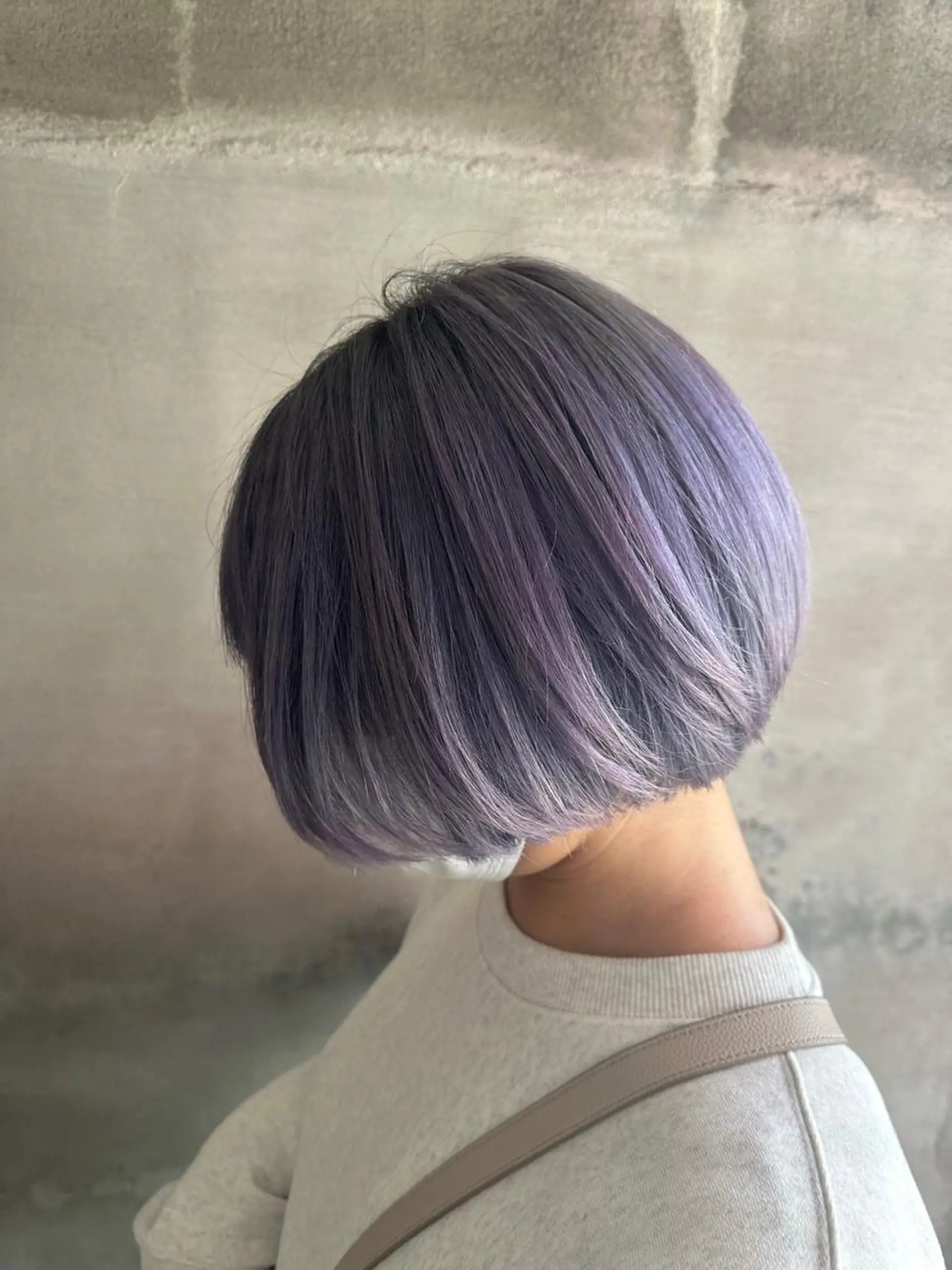 カラー ブリーチ カット ヘアカラー 茅ヶ崎/ハイトーン /レイヤーカットのヘアスタイル