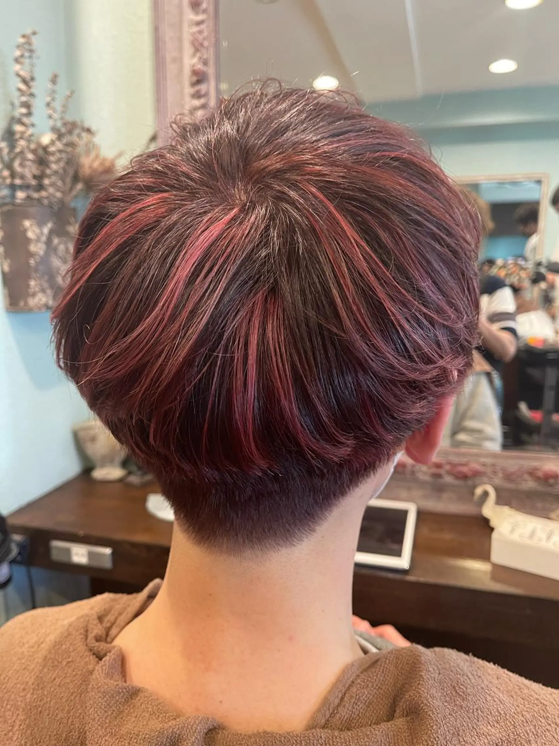 メンズ キッズ メンズハイライト メンズメッシュ ヘアカラー トリートメント 黒木 健太のヘアスタイル