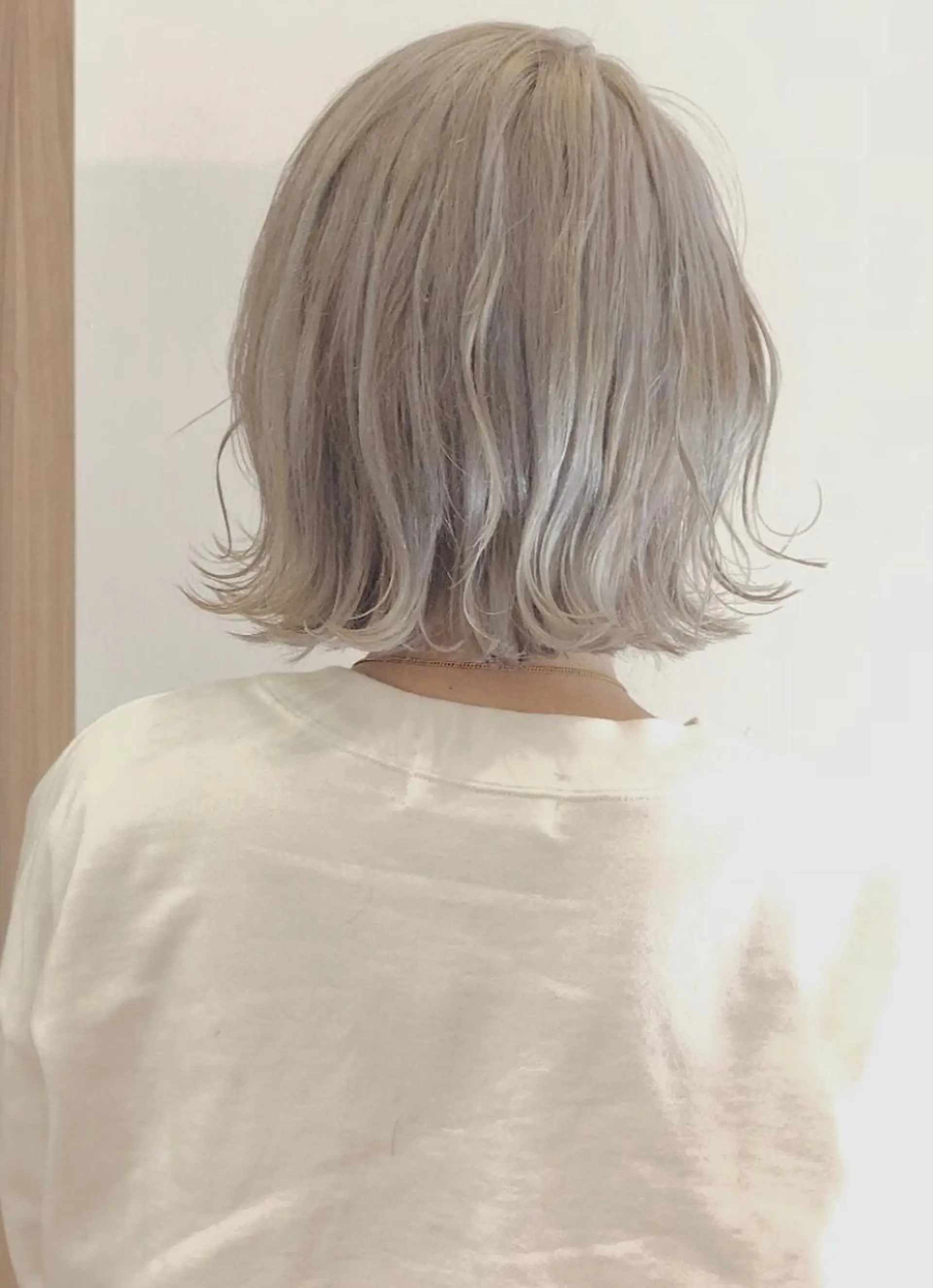 ミディアム カラー ブリーチ ヘアカラー トリートメント MIZUHO / ダブルカラー髪質改善のヘアスタイル