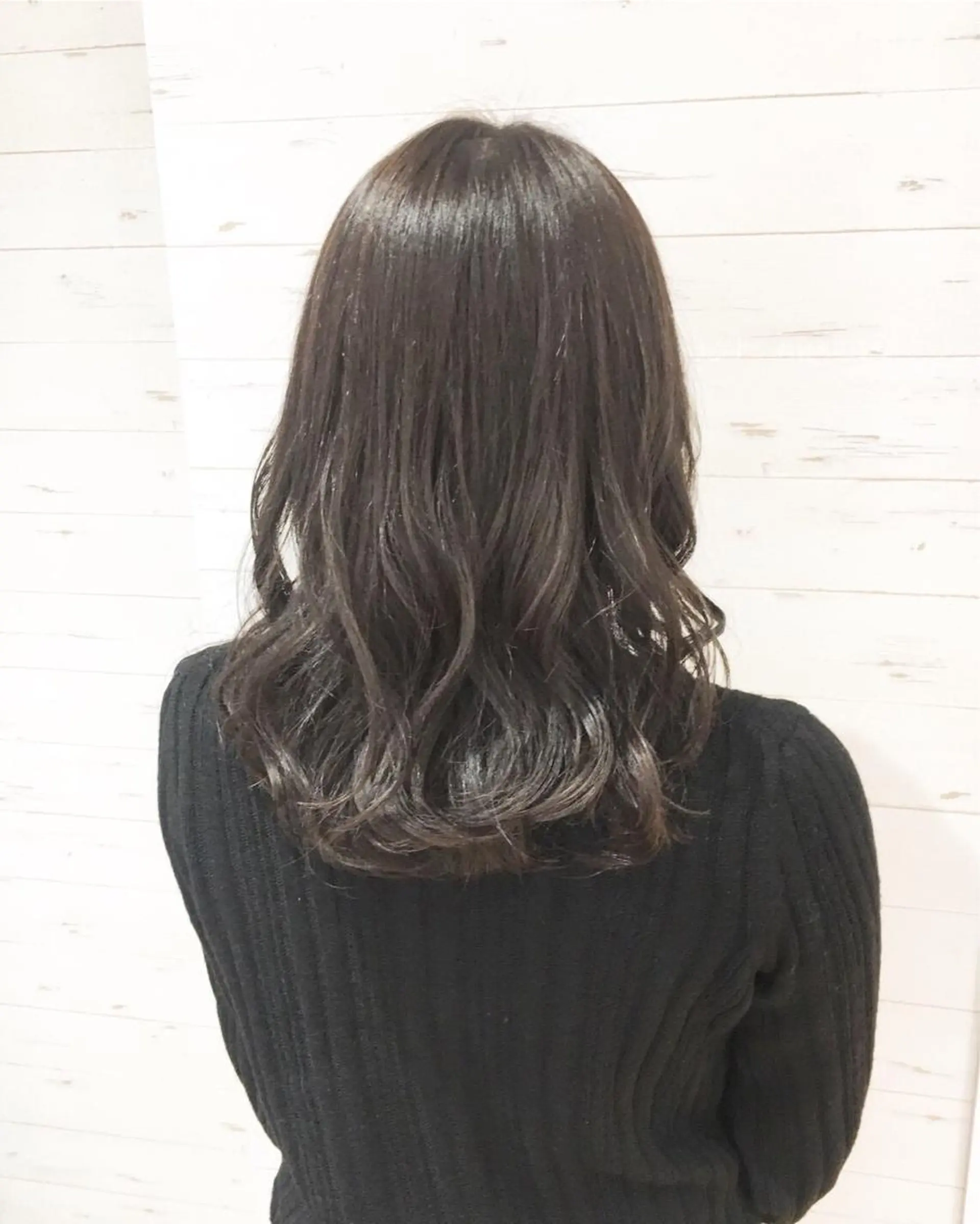 セミロング ミヤザキ タクトのヘアスタイル
