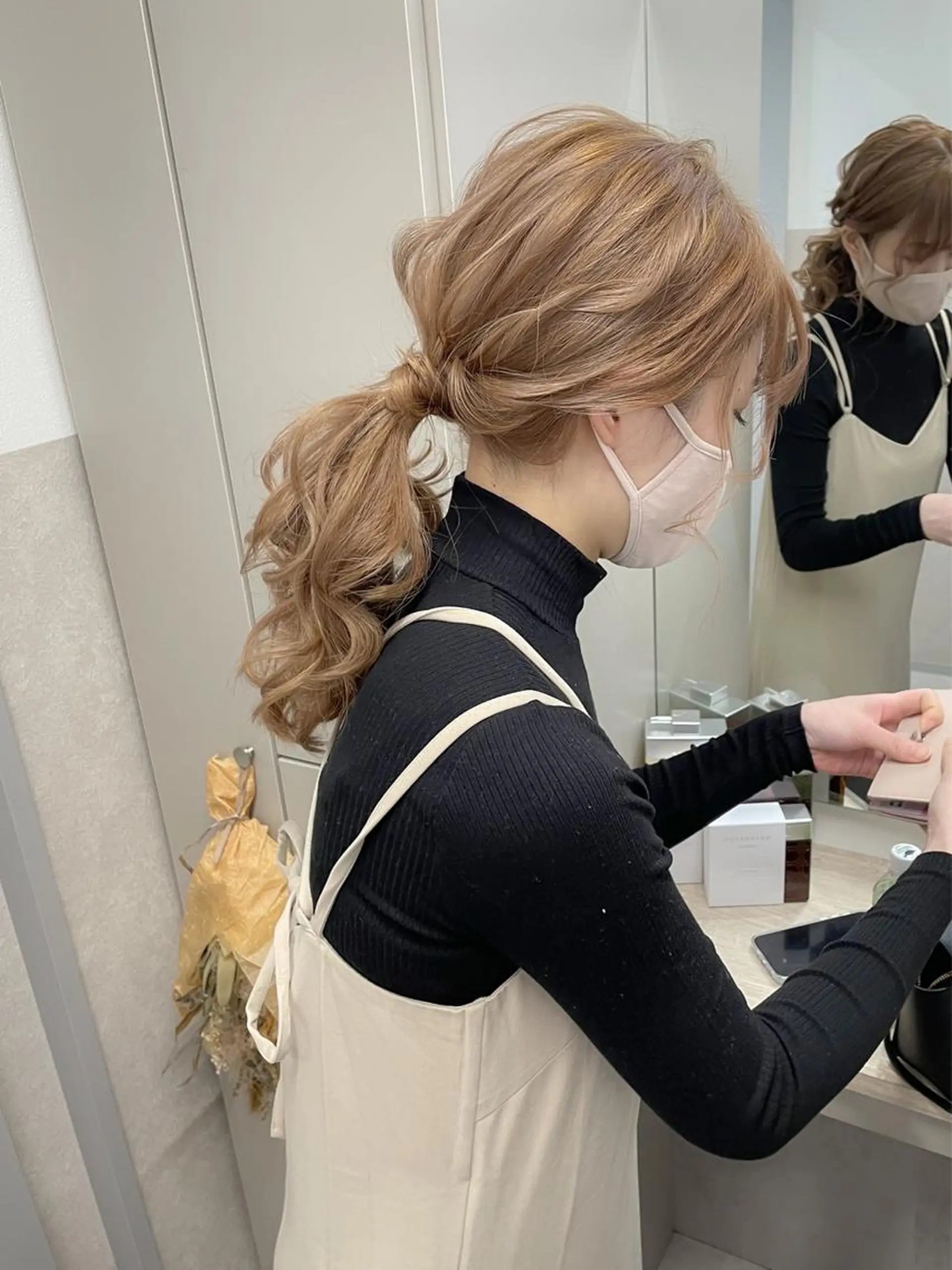 ロング カラー ヘアアレンジ ブリーチ ケアブリーチ autre所属・大久保 ひでなりのヘアスタイル