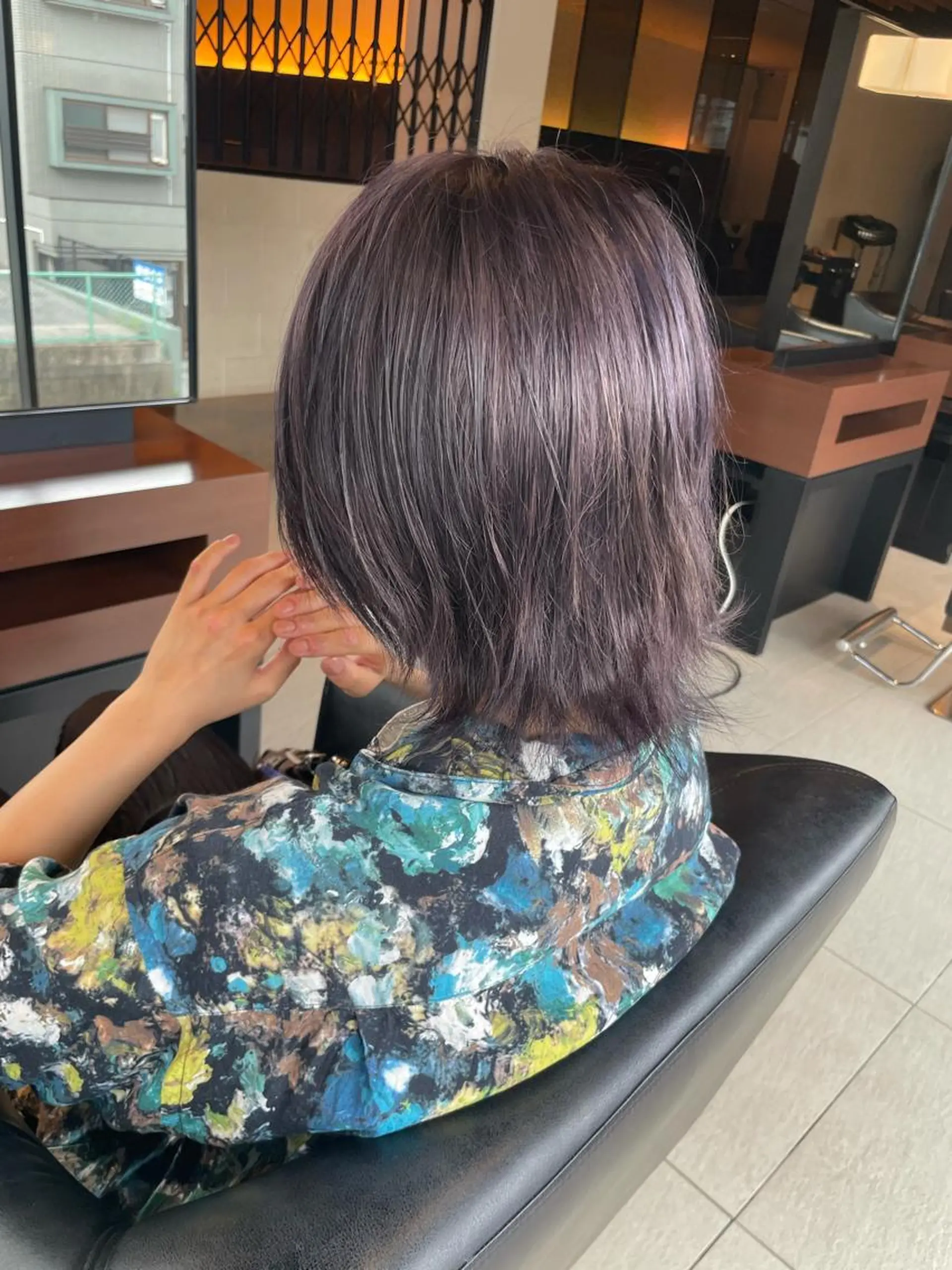 ミディアム パープルカラー ハイライト ウルフカット ショート・ボブ 中村俊哉のヘアスタイル