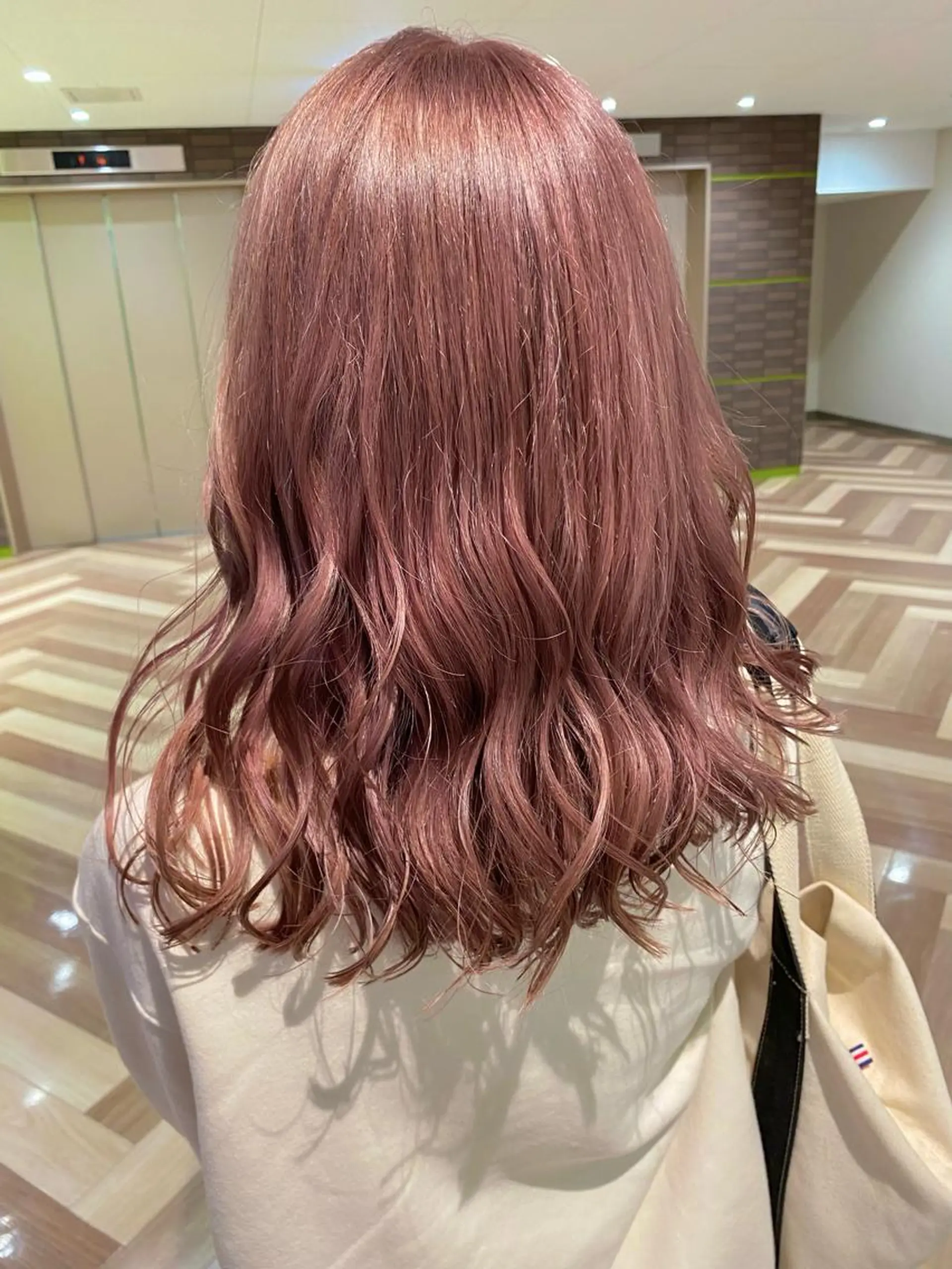 カラー ベージュカラー ピンクカラー ピンクベージュ ヘアカラー 暖色系カラー まおのヘアスタイル