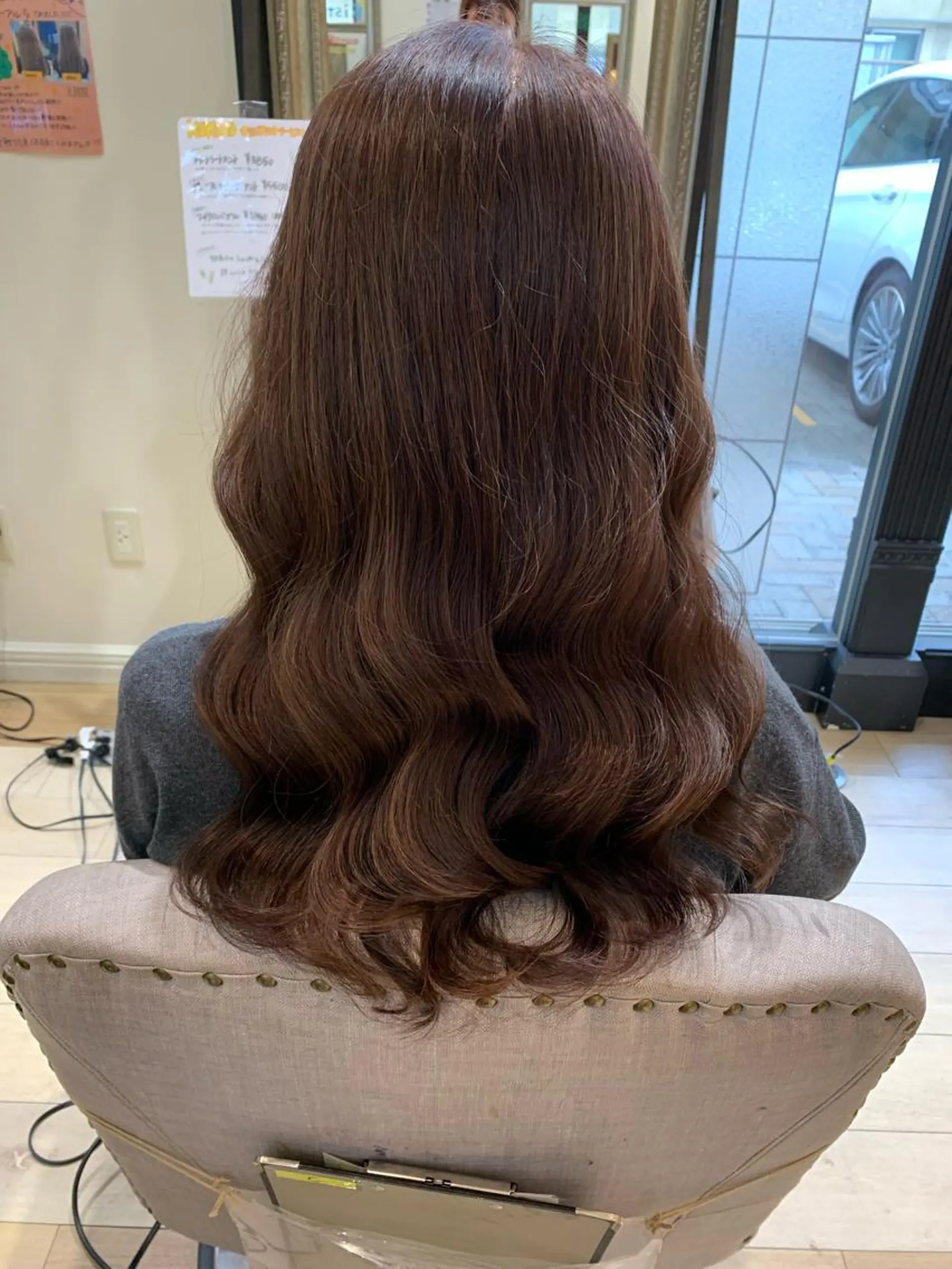 ロング カラー ベージュカラー カット ヘアカラー トリートメント 上田 紗也のヘアスタイル