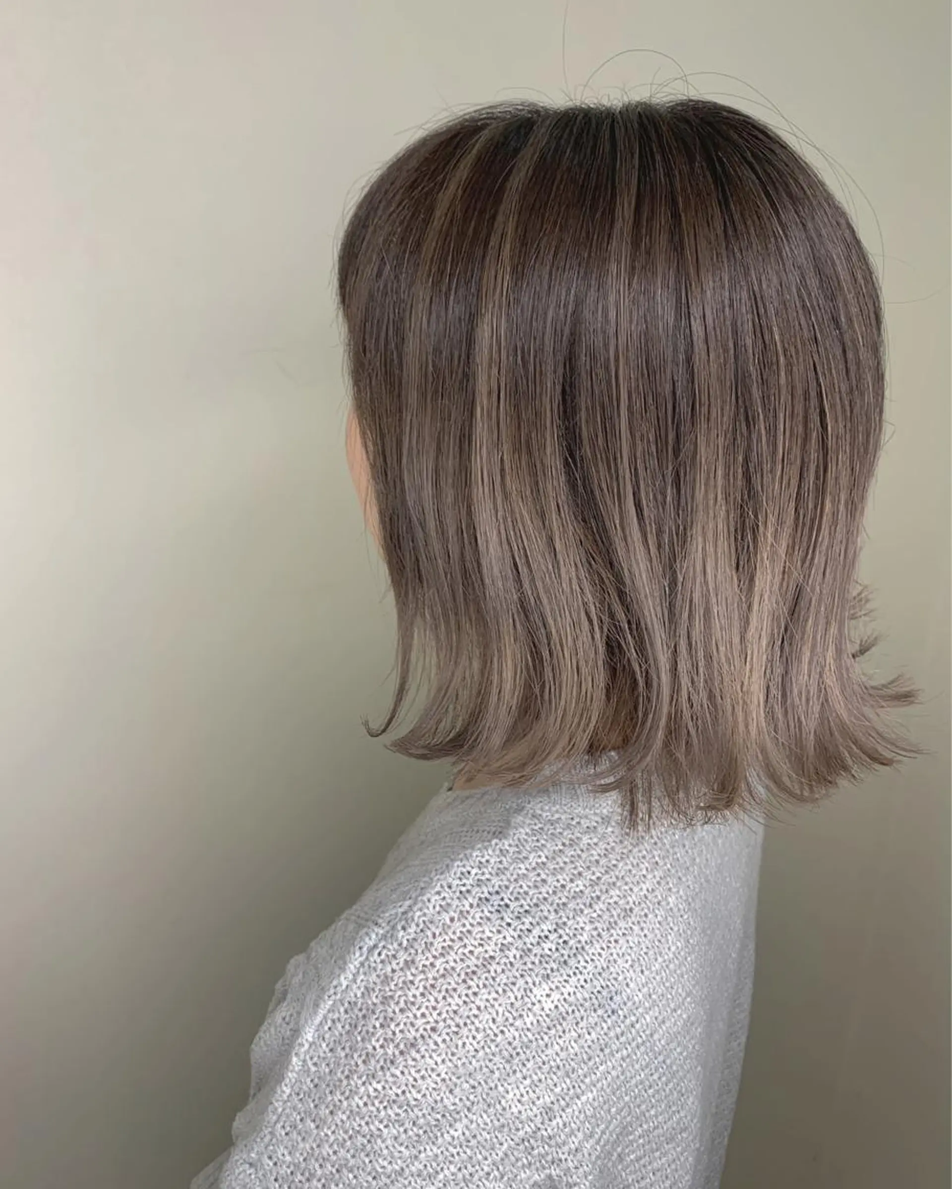 ミディアム カラー バレイヤージュ レイヤーカット 艶髪クリエイター 秋田 聖也🪽のヘアスタイル