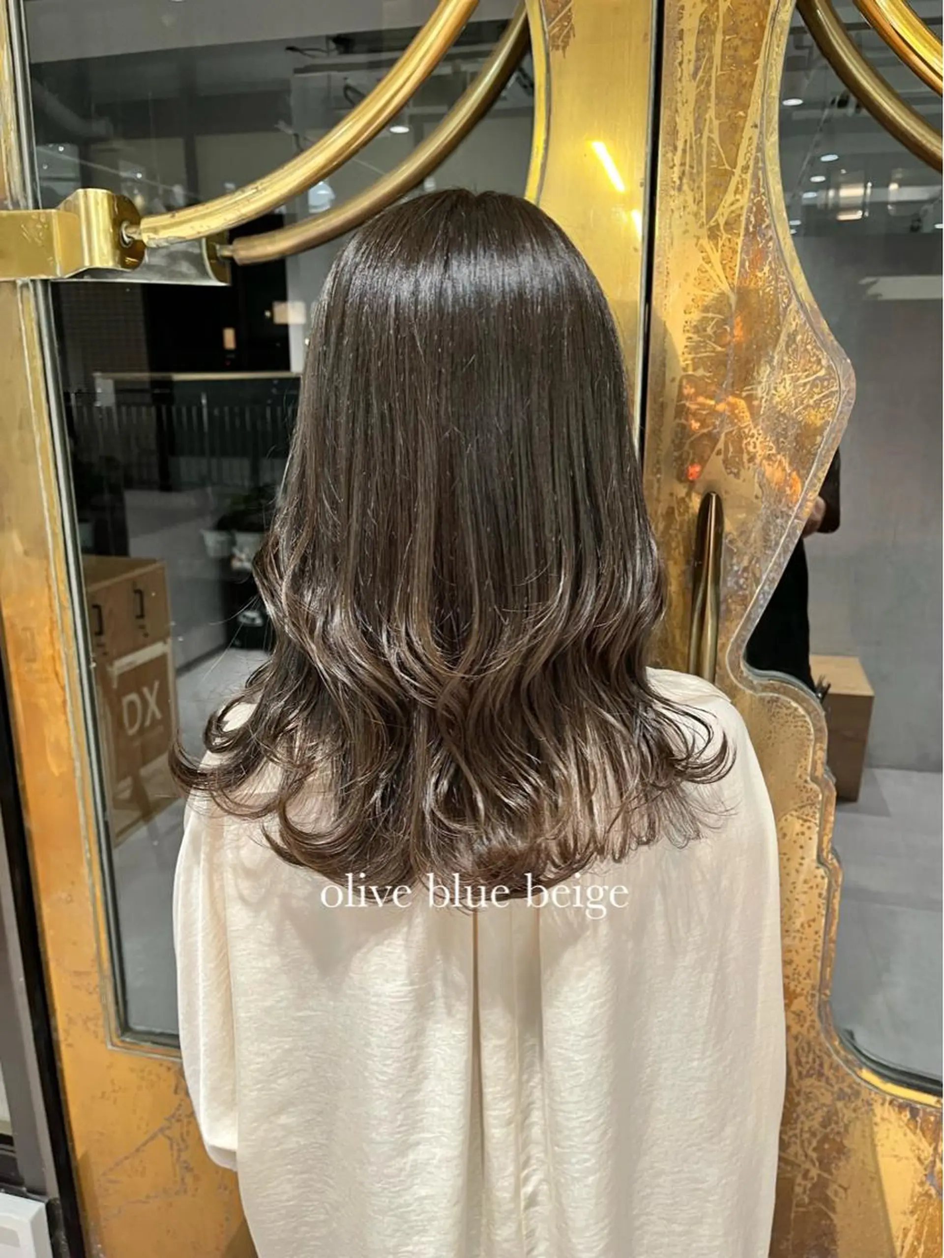 セミロング カラー ヘアカラー トリートメント ショート/髪質改善/ 美髪矯正/手塚凌のヘアスタイル
