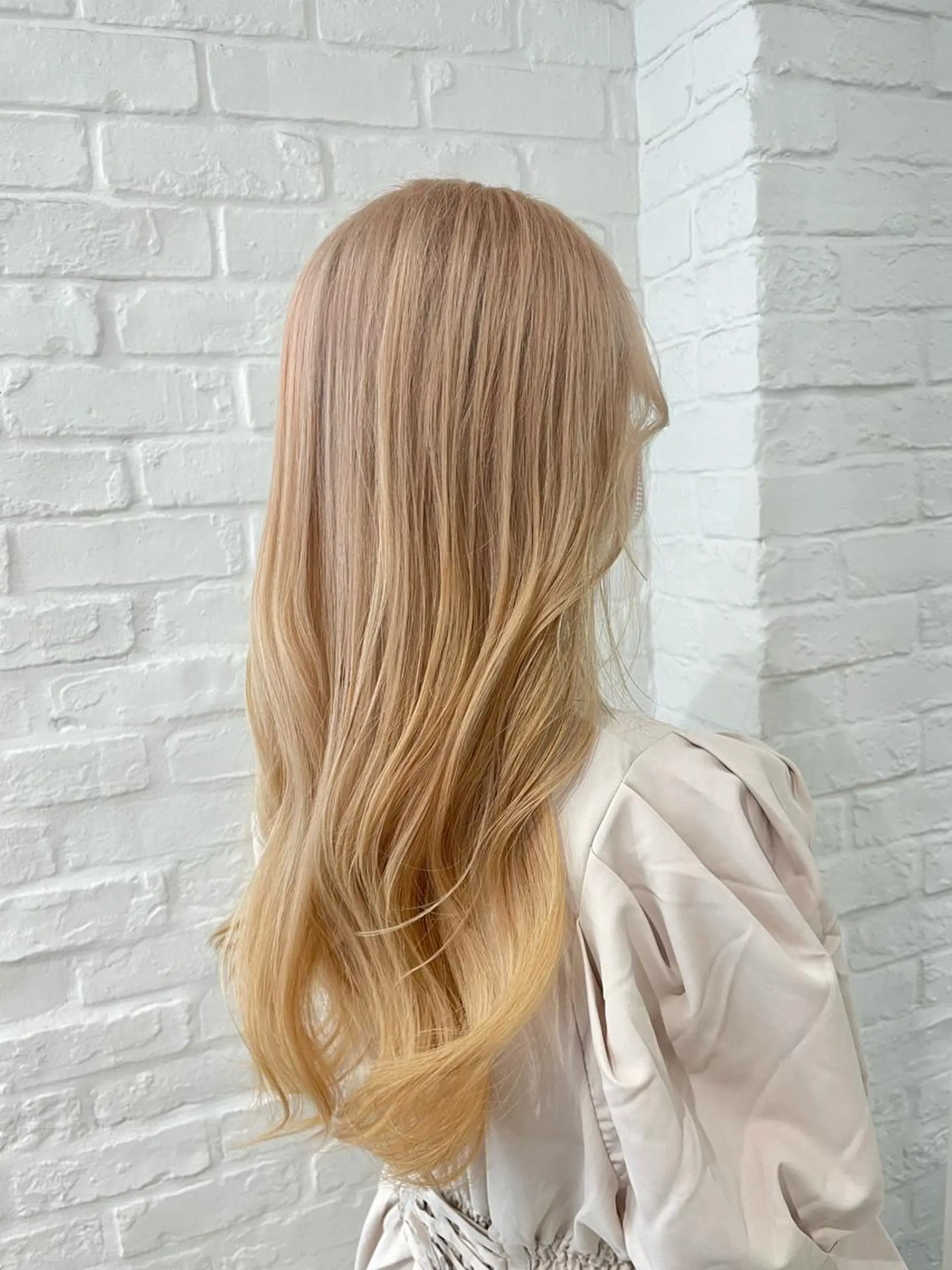 ロング ヘアカラー 最新韓国本場ヘア 🇰🇷榎本明日香のヘアスタイル