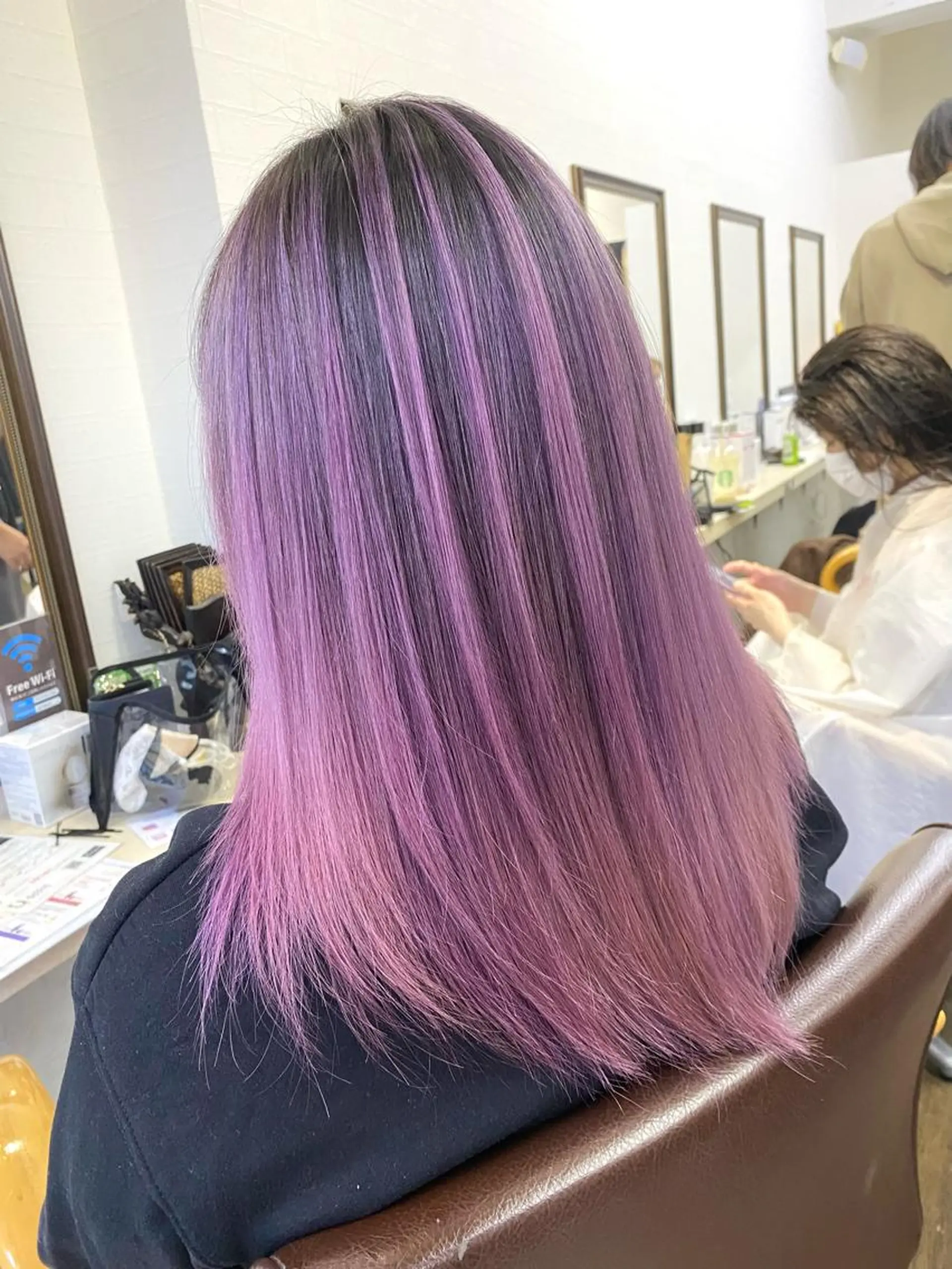 セミロング カラー バレイヤージュ ブリーチ 透明感カラー ハイトーンカラー レイヤーカット XELVE所属・髪質改善♠️ KENTAROのヘアスタイル