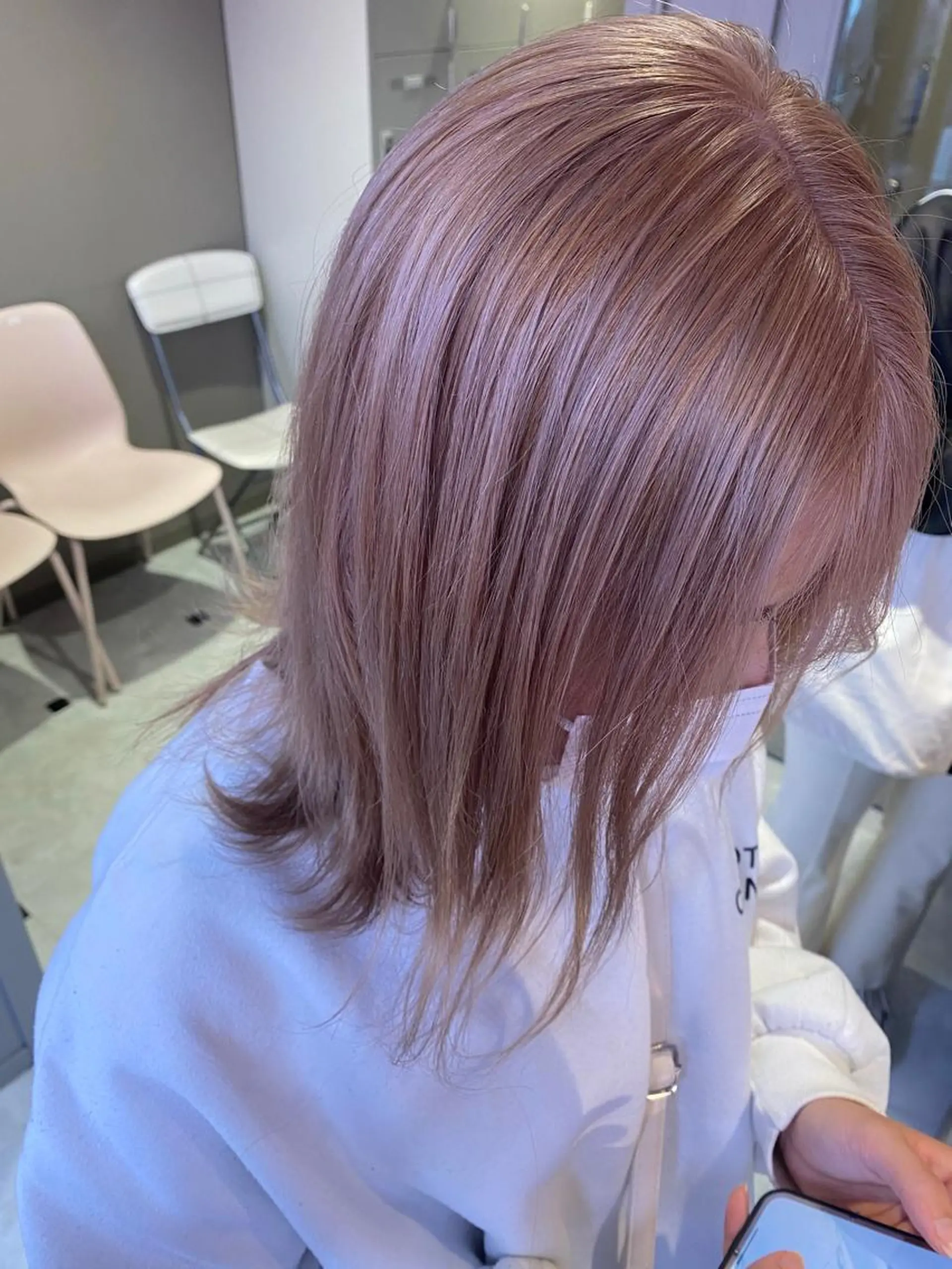カラー ケアブリーチ 韓国レイヤーKYONのヘアスタイル
