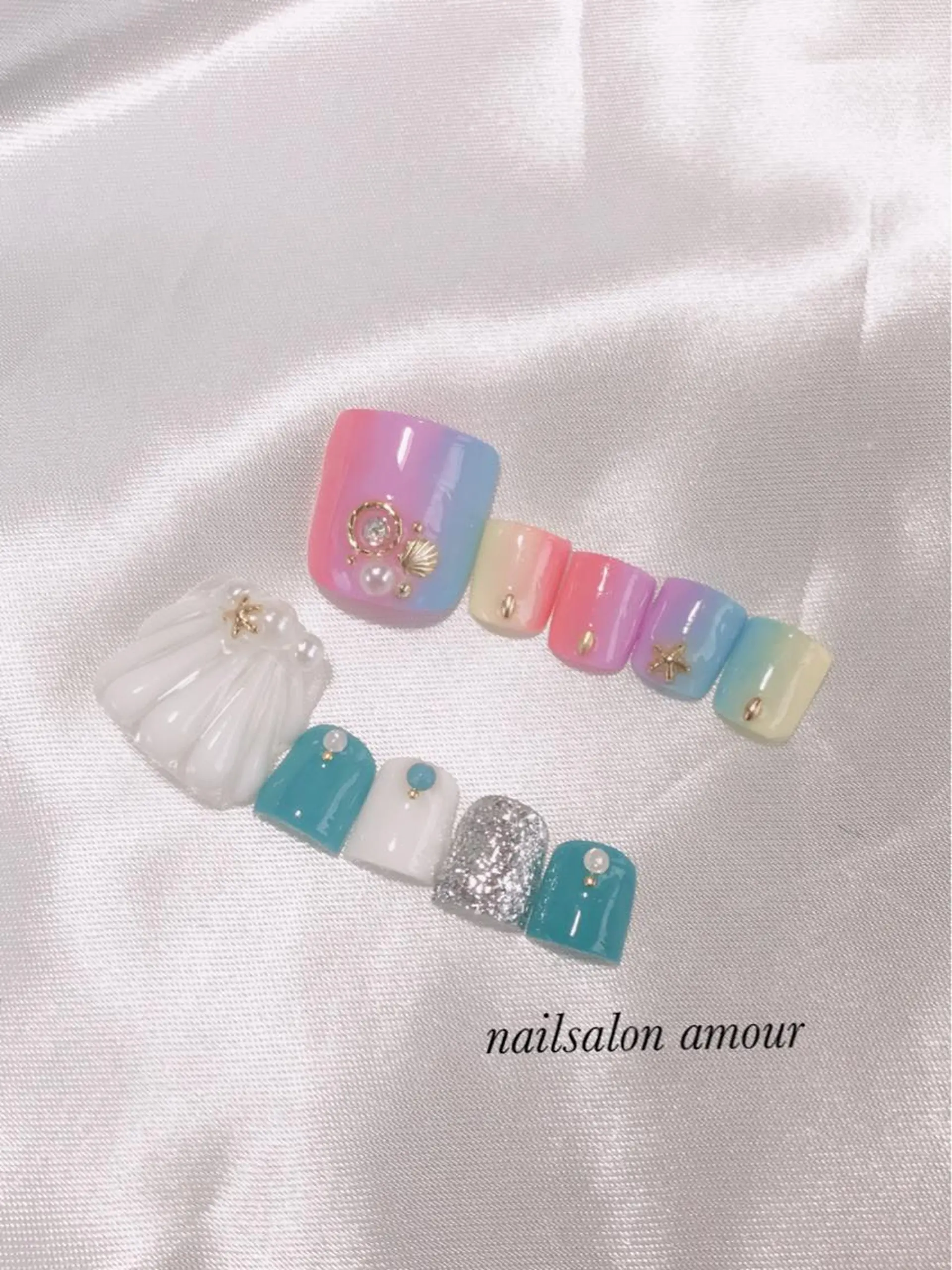ネイル ジェルネイル ストーンネイル nailsalon ♡amour♡のネイルデザイン