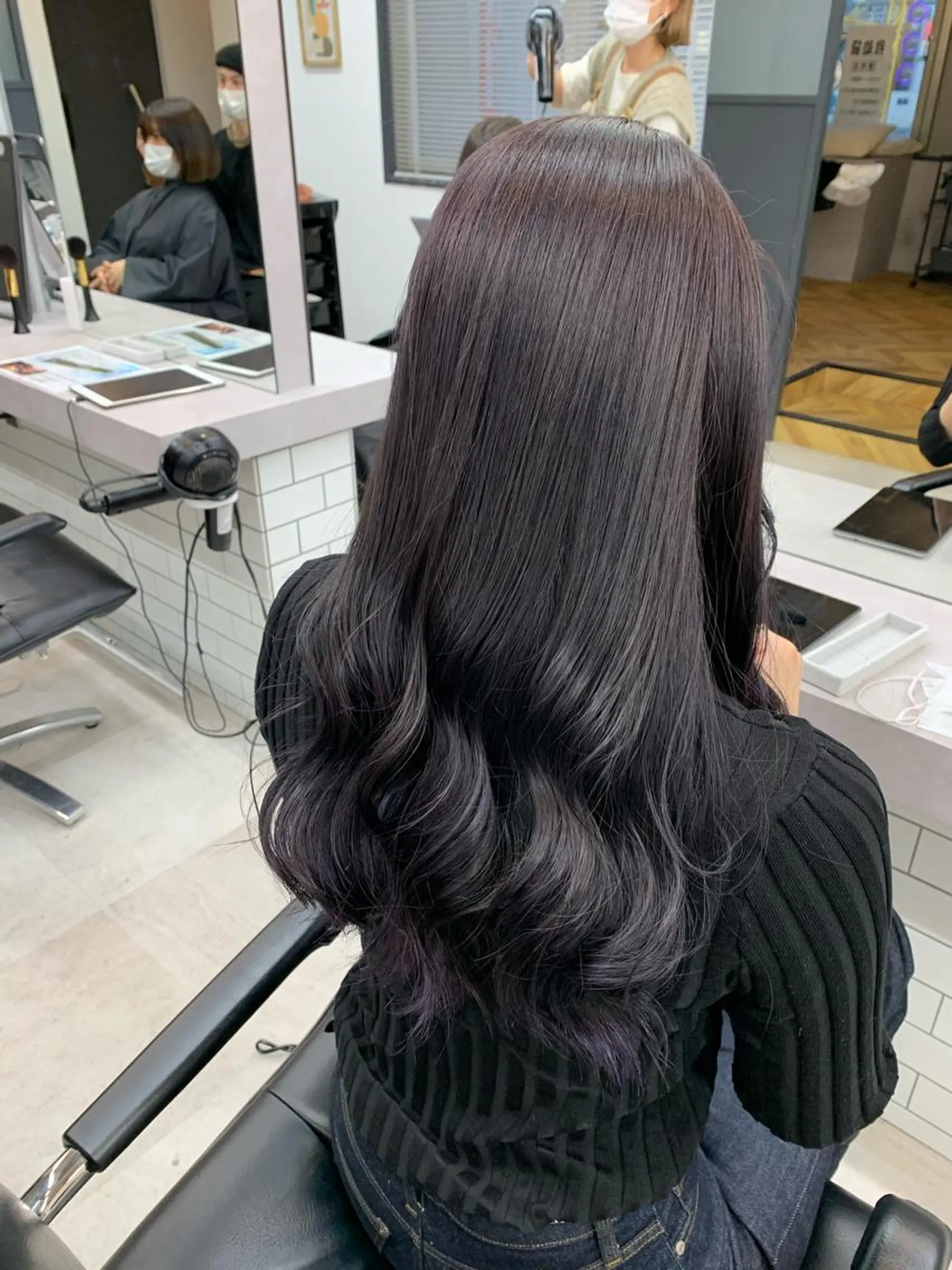 セミロング カラー ヨシンモリ 韓国風ヘア カット ヘアカラー トリートメント FRAME+spa&hair roomなんば駅前店所属・🌸MAYU🌸 ハイトーン➕レイヤーのヘアスタイル