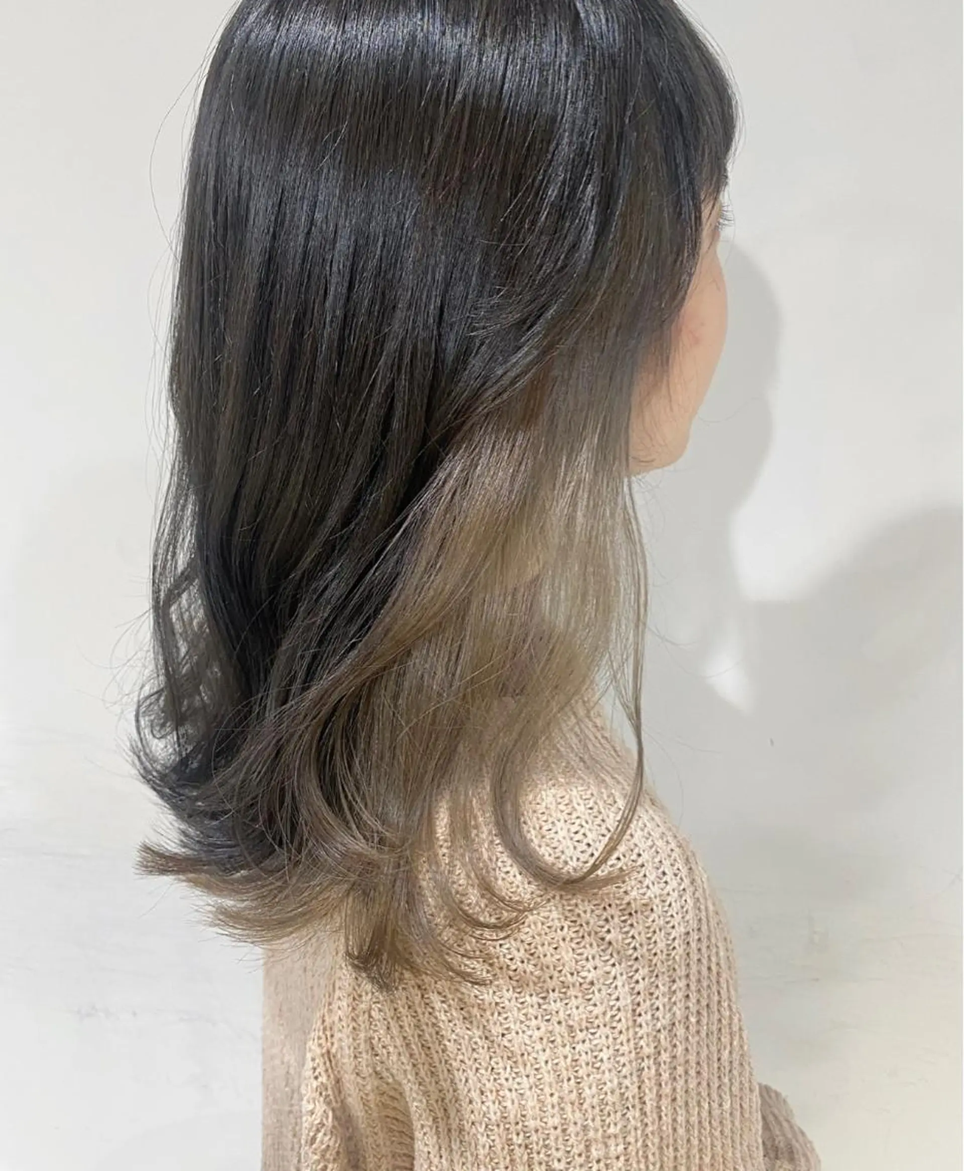 ミディアム カラー ブリーチ グレージュ ミルクティーグレージュ カット ヘアカラー トリートメント scene.池袋所属・scene. haraのヘアスタイル