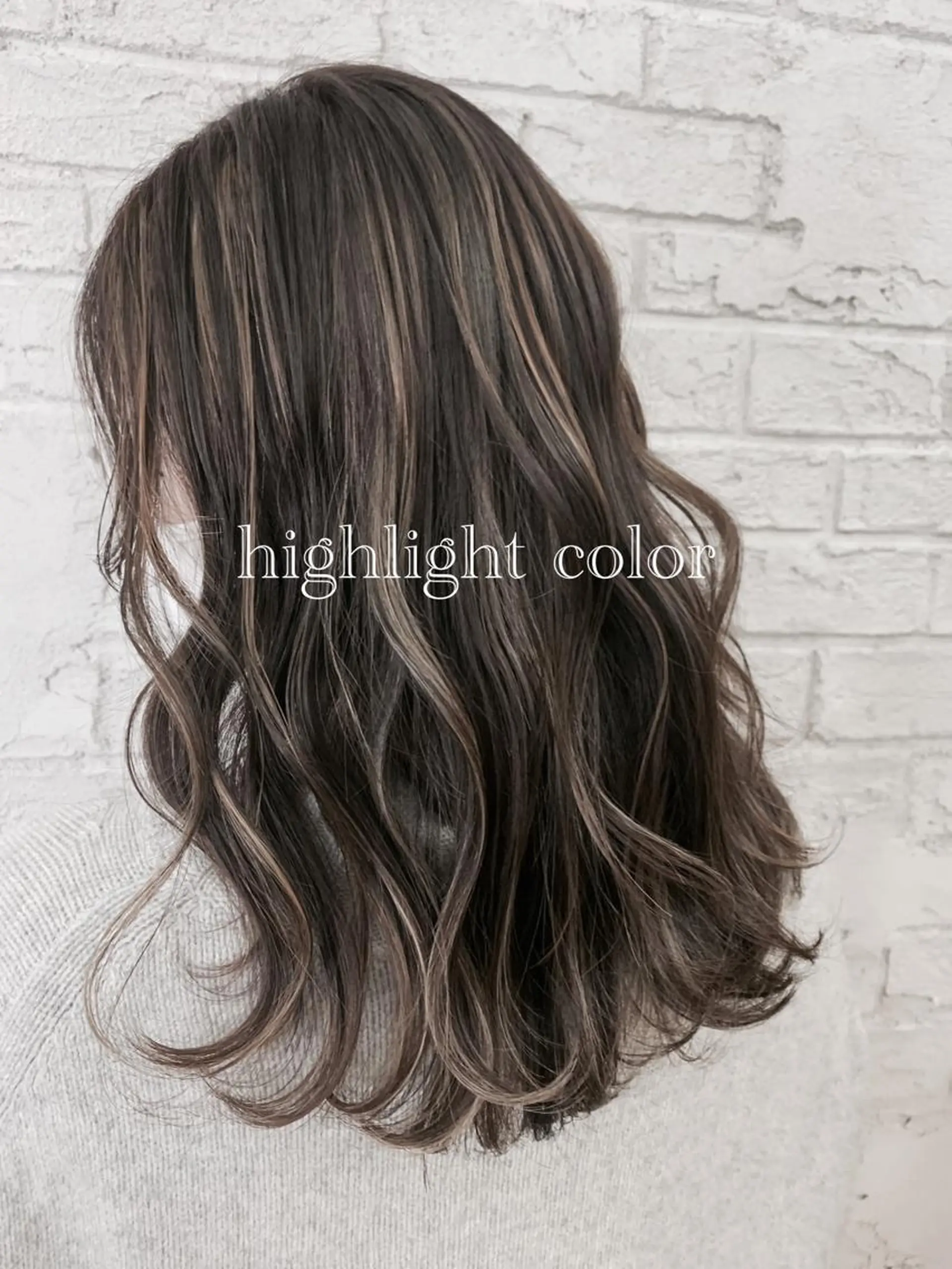 セミロング カラー グレージュ ハイライトカラー ハイライト ハイライトカラー＆ ダブルカラー　田口のヘアスタイル