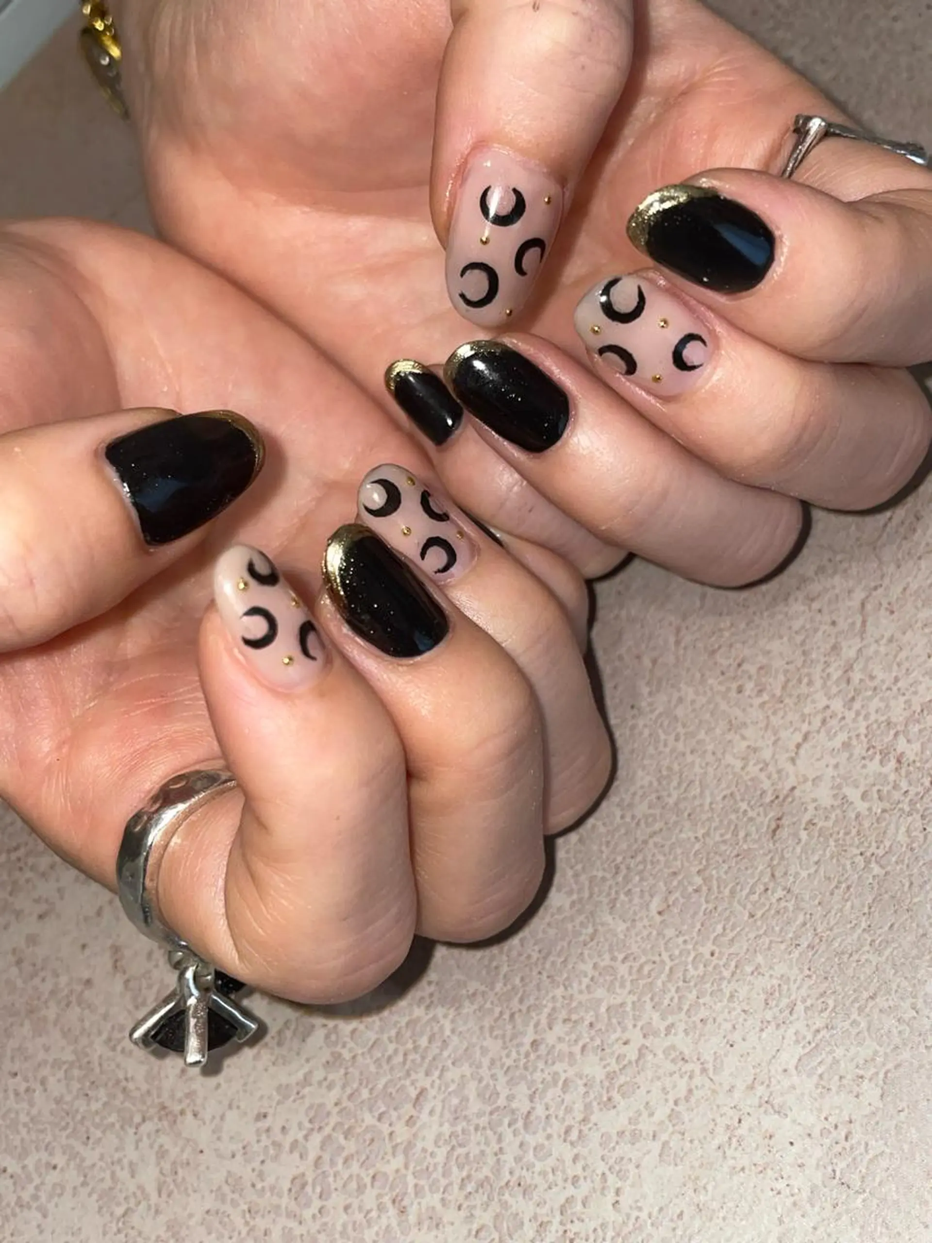 ネイル ゴールド ミラーネイル nail salon CIELのネイルデザイン