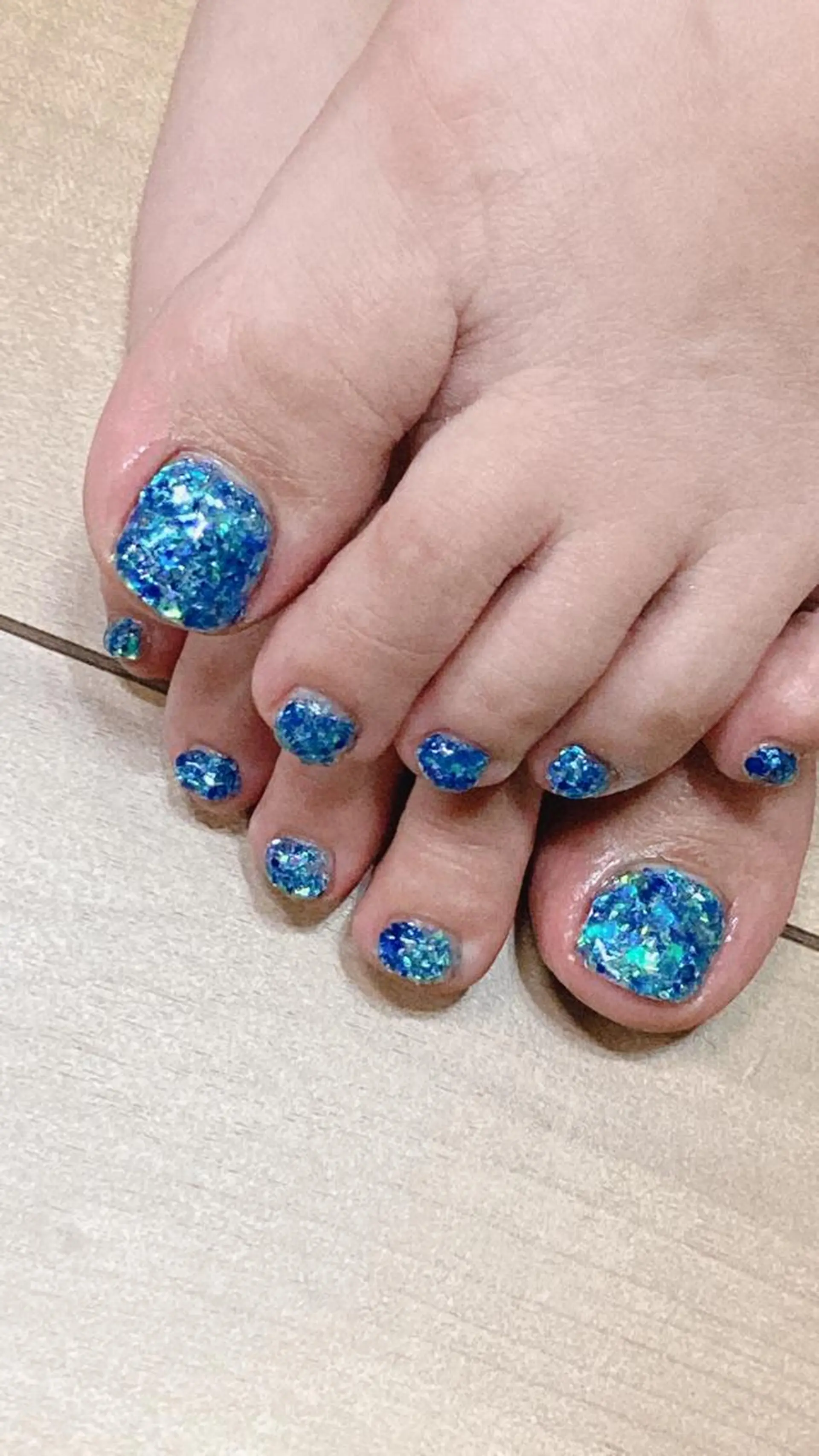 ネイル フットネイル ラメ(グリッター) ネイルケアサロン Campanulaのネイルデザイン