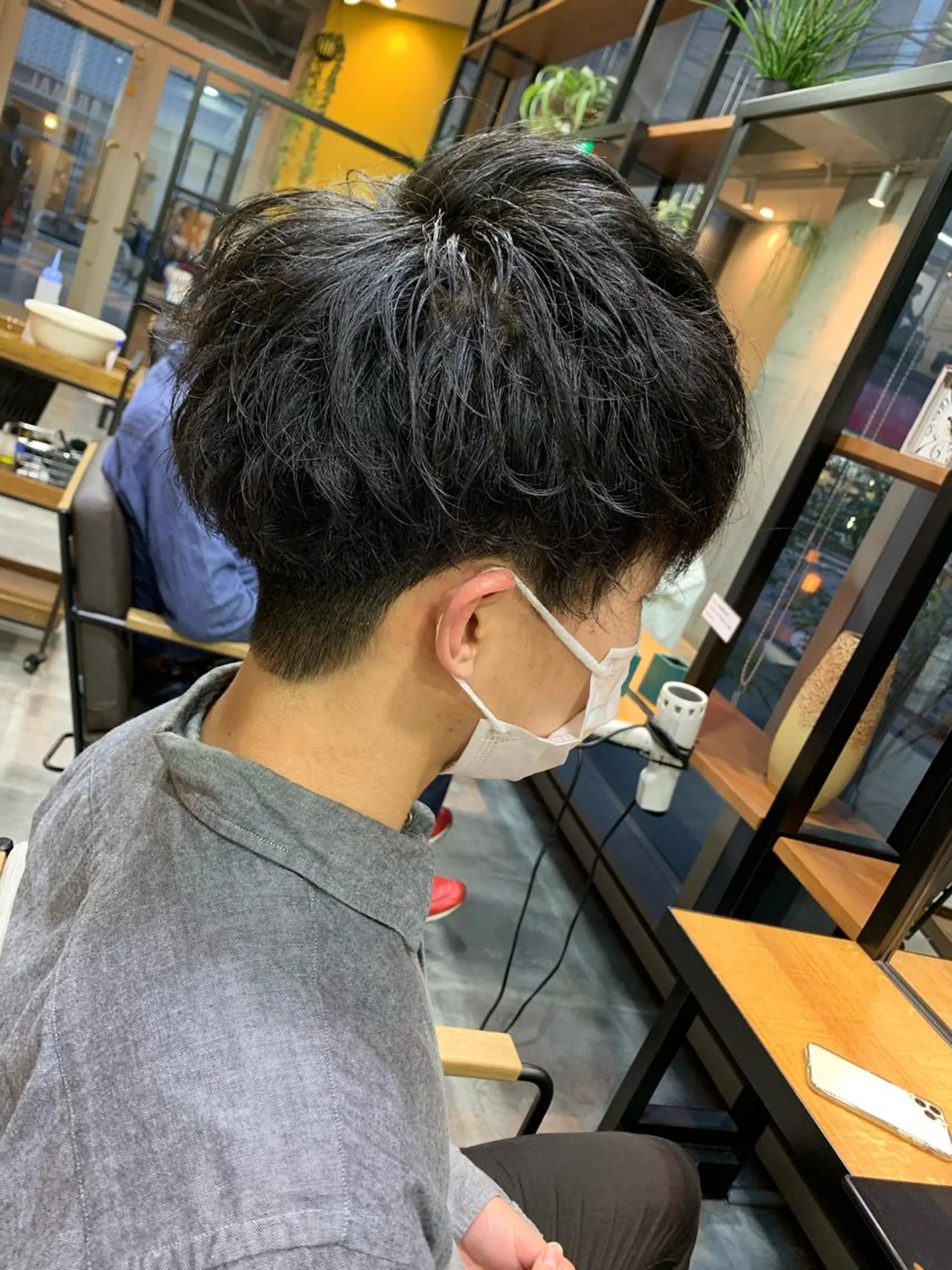 ショート パーマ メンズ 天野 開のヘアスタイル