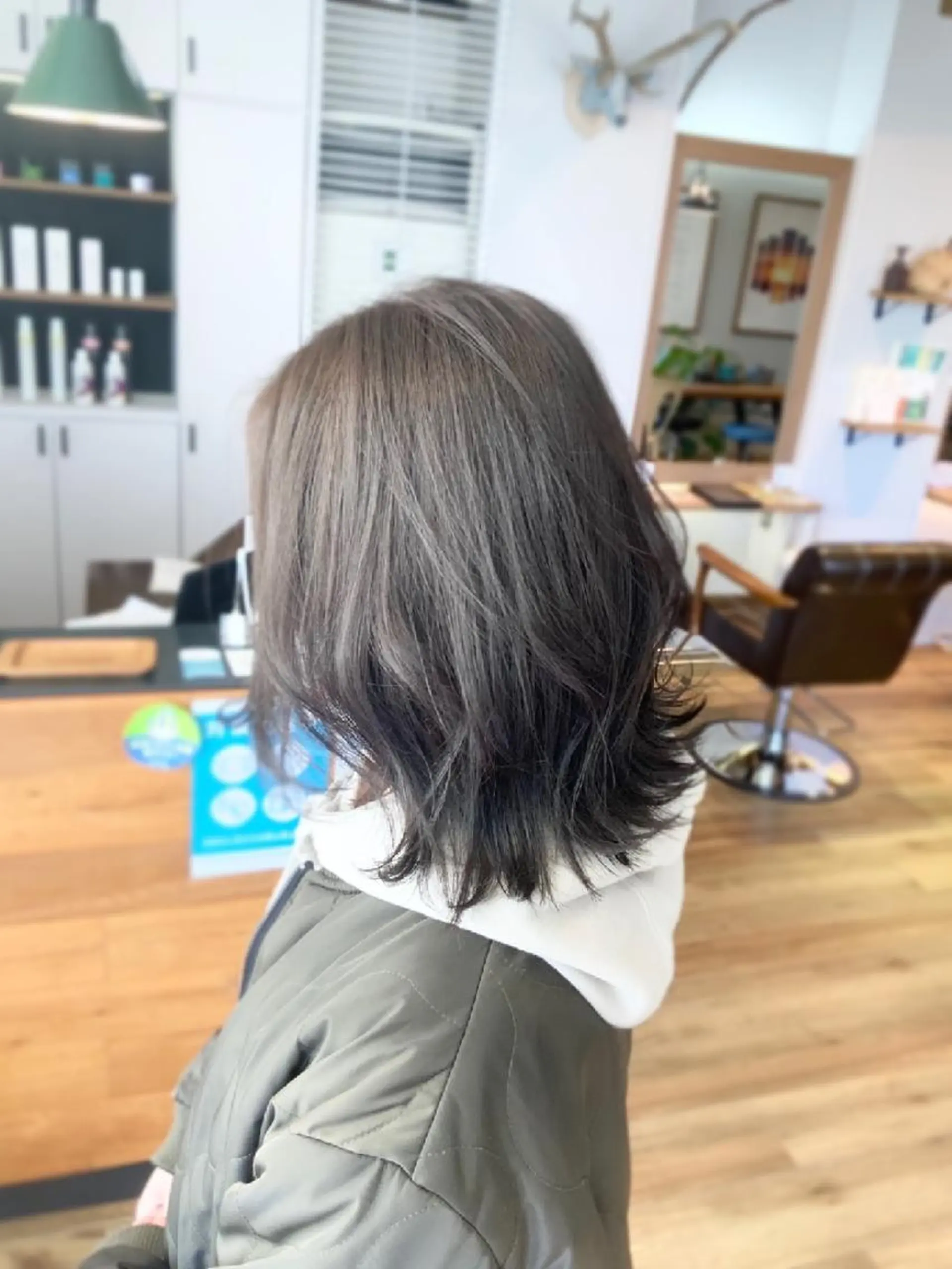 カラー アッシュ ベージュカラー 透明感カラー カット ヘアカラー トリートメント 堀 望美のヘアスタイル