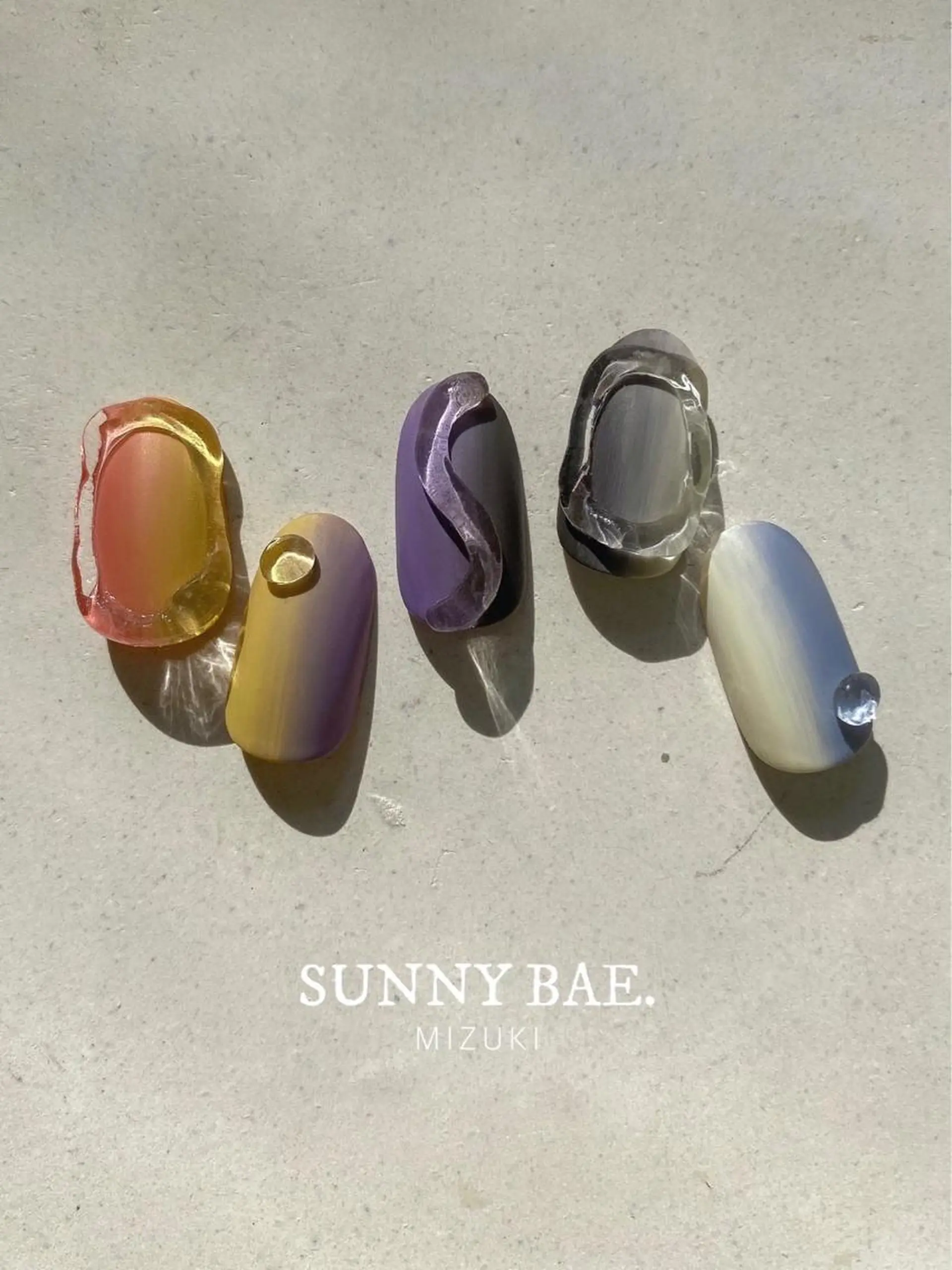 ネイル ジェルネイル グラデーション 氷ネイル・うるうるネイル 春ネイル SUNNY BAE. 🌼MIZUKIのネイルデザイン