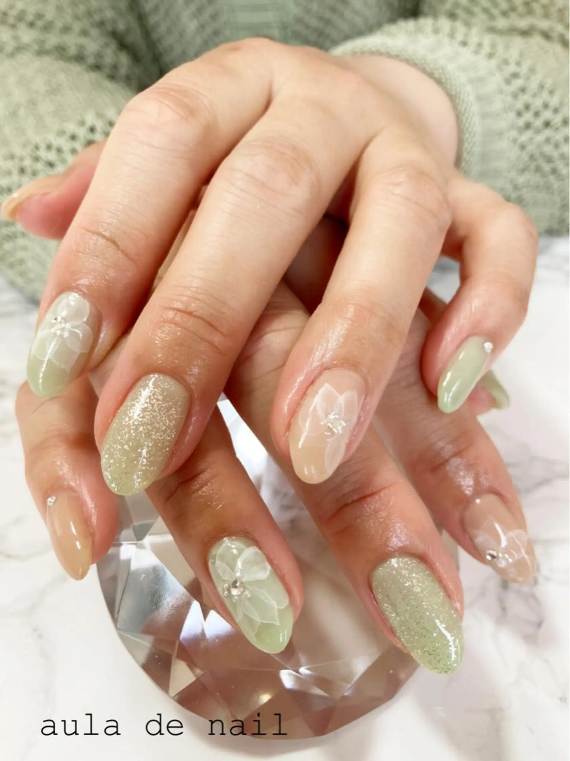 ミディアム カラー パーマ ヘアアレンジ メンズ キッズ ネイル マツエク・マツパ アートネイル ピスタチオネイル ハンドネイル auladenail アウラデネイルのネイルデザイン