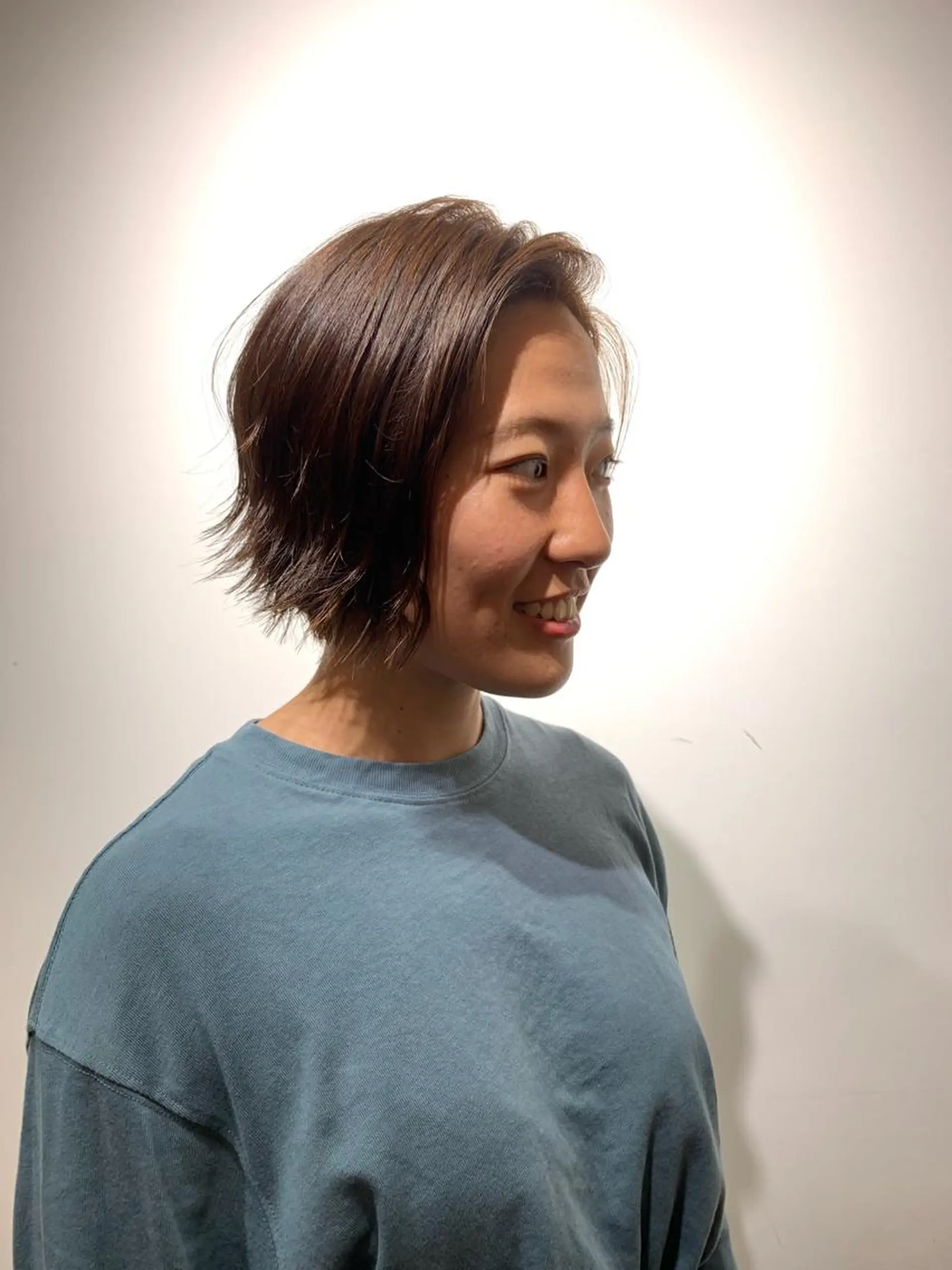 カラー LENORA所属・イズミ ナナコのヘアスタイル
