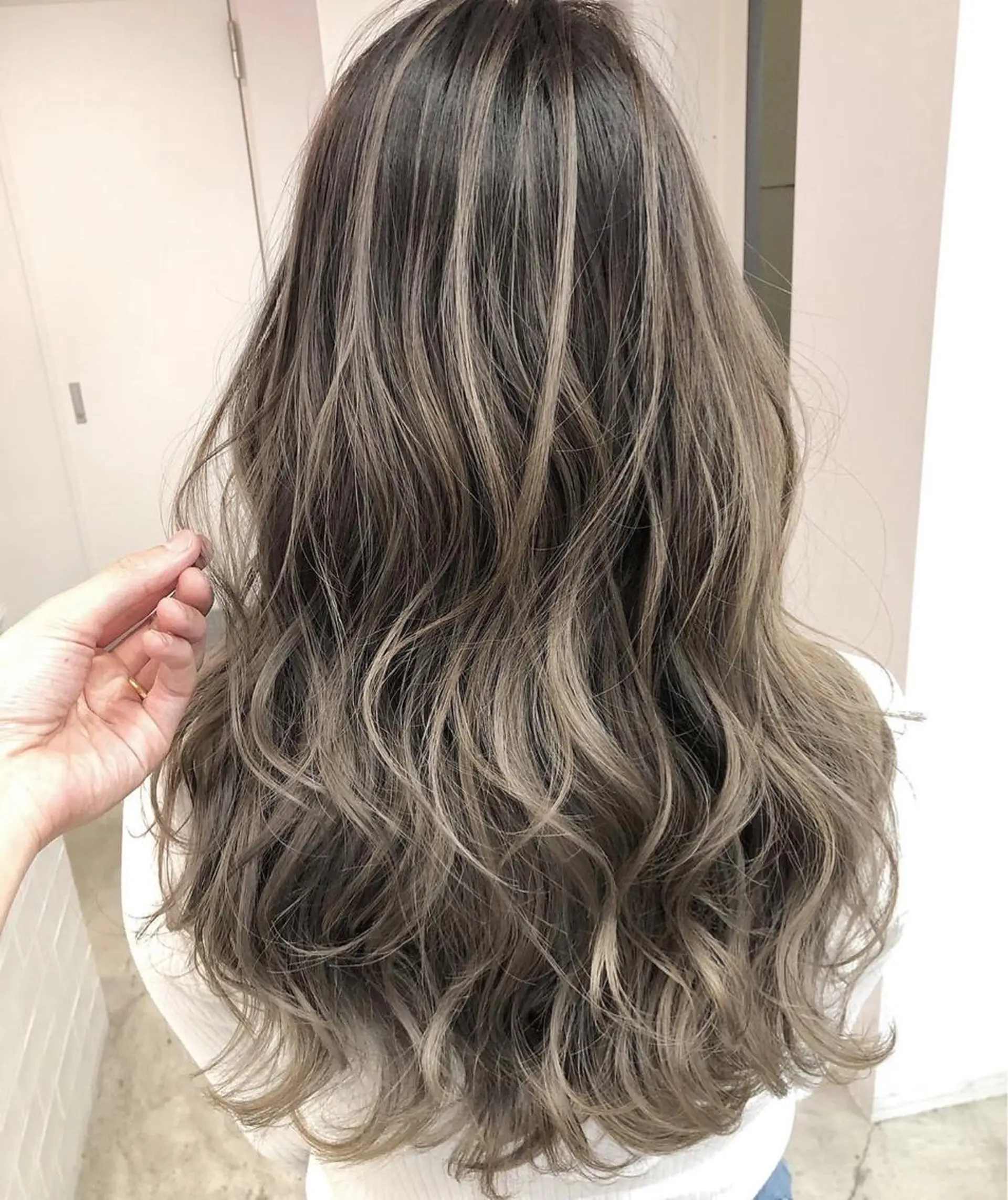 ロング カラー バレイヤージュ レイヤーカット ✨カラー指名 No.1✨keitaのヘアスタイル