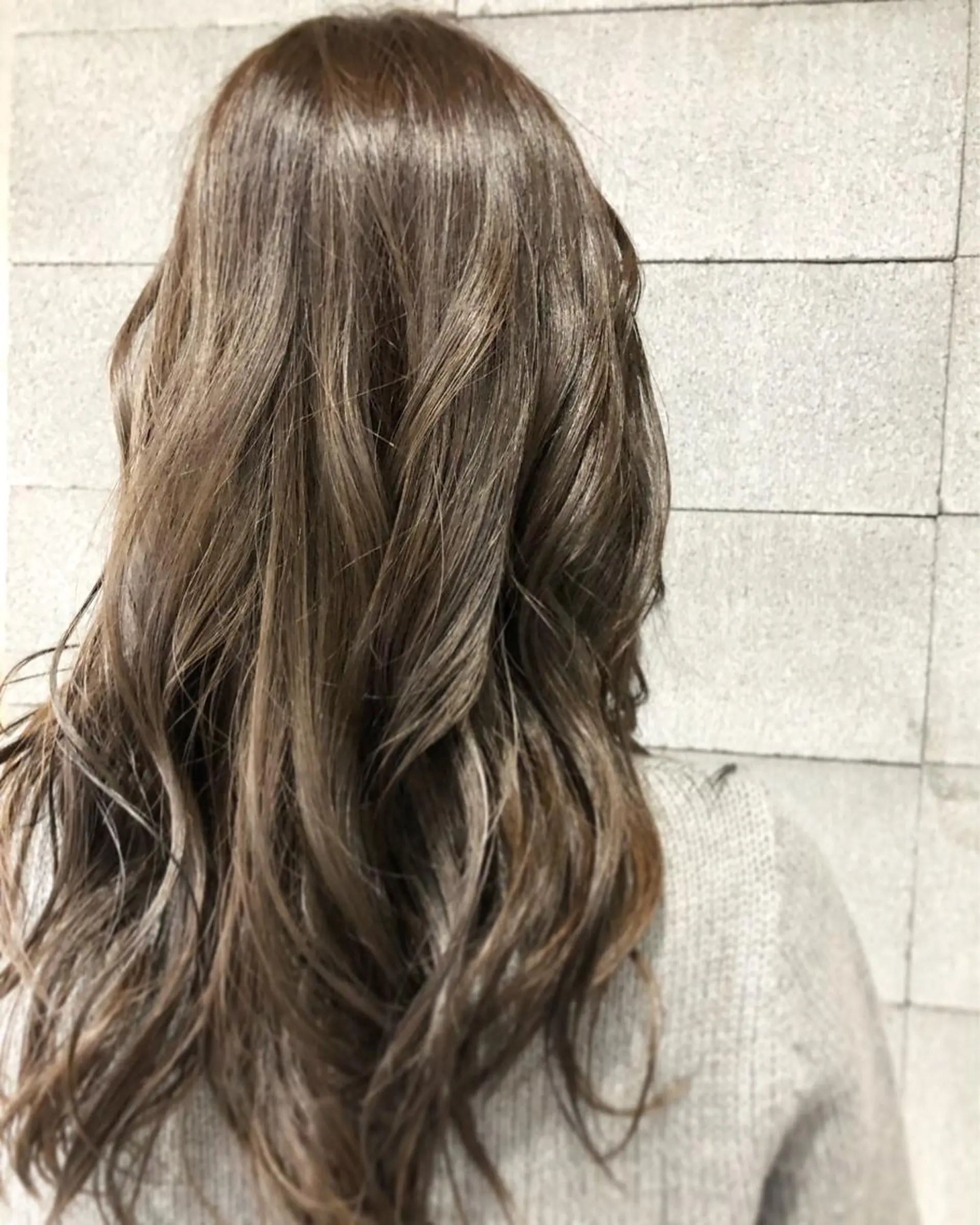 ロング カラー グレージュ edge.所属・くまがい みゆ【edge.】のヘアスタイル